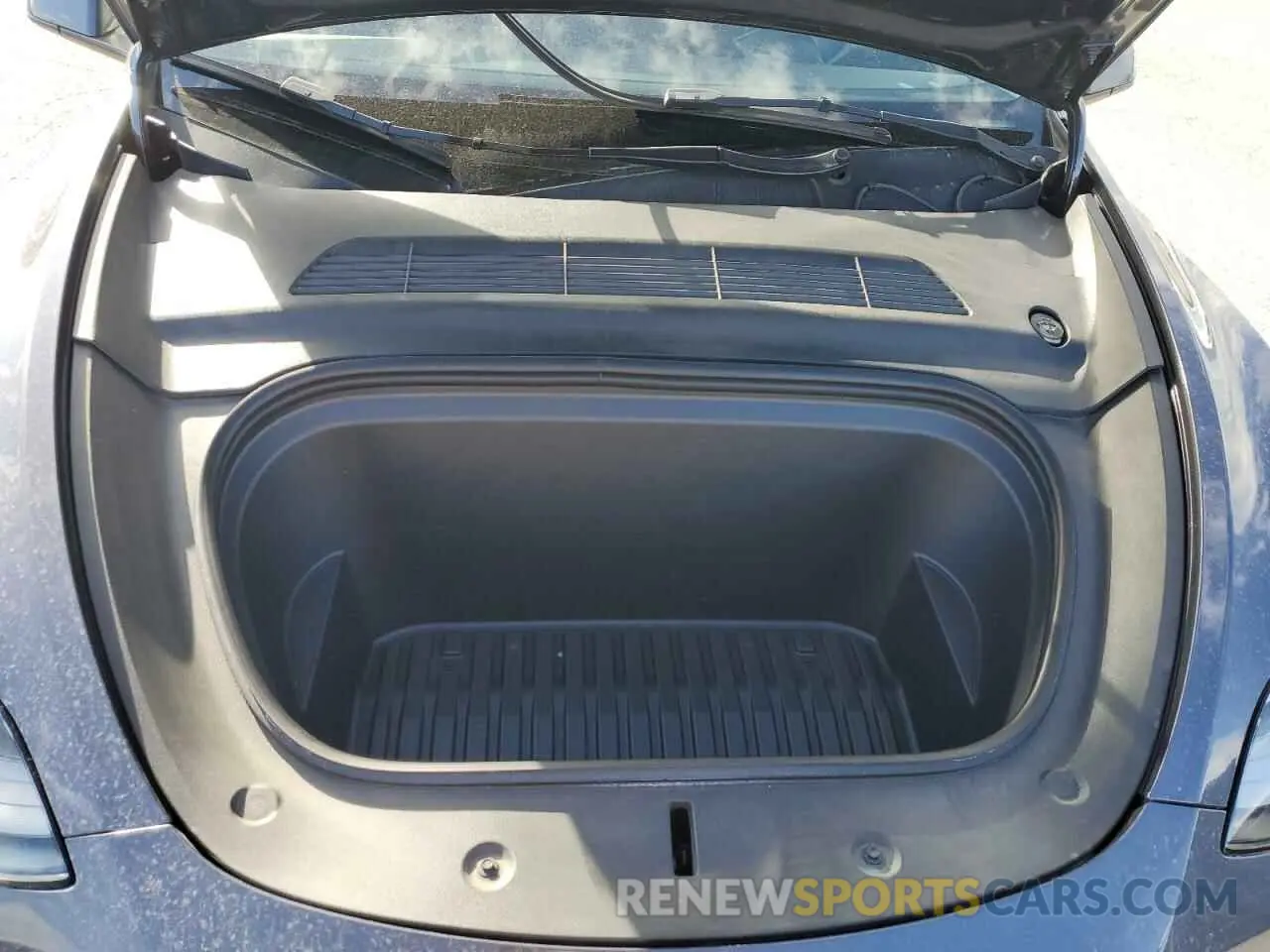 11 Photograph of a damaged car 7SAYGDEE9PF638742 TESLA MODEL Y 2023