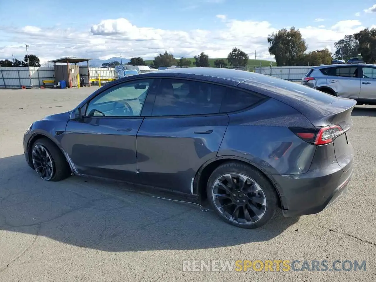 2 Photograph of a damaged car 7SAYGDEE9PF638742 TESLA MODEL Y 2023