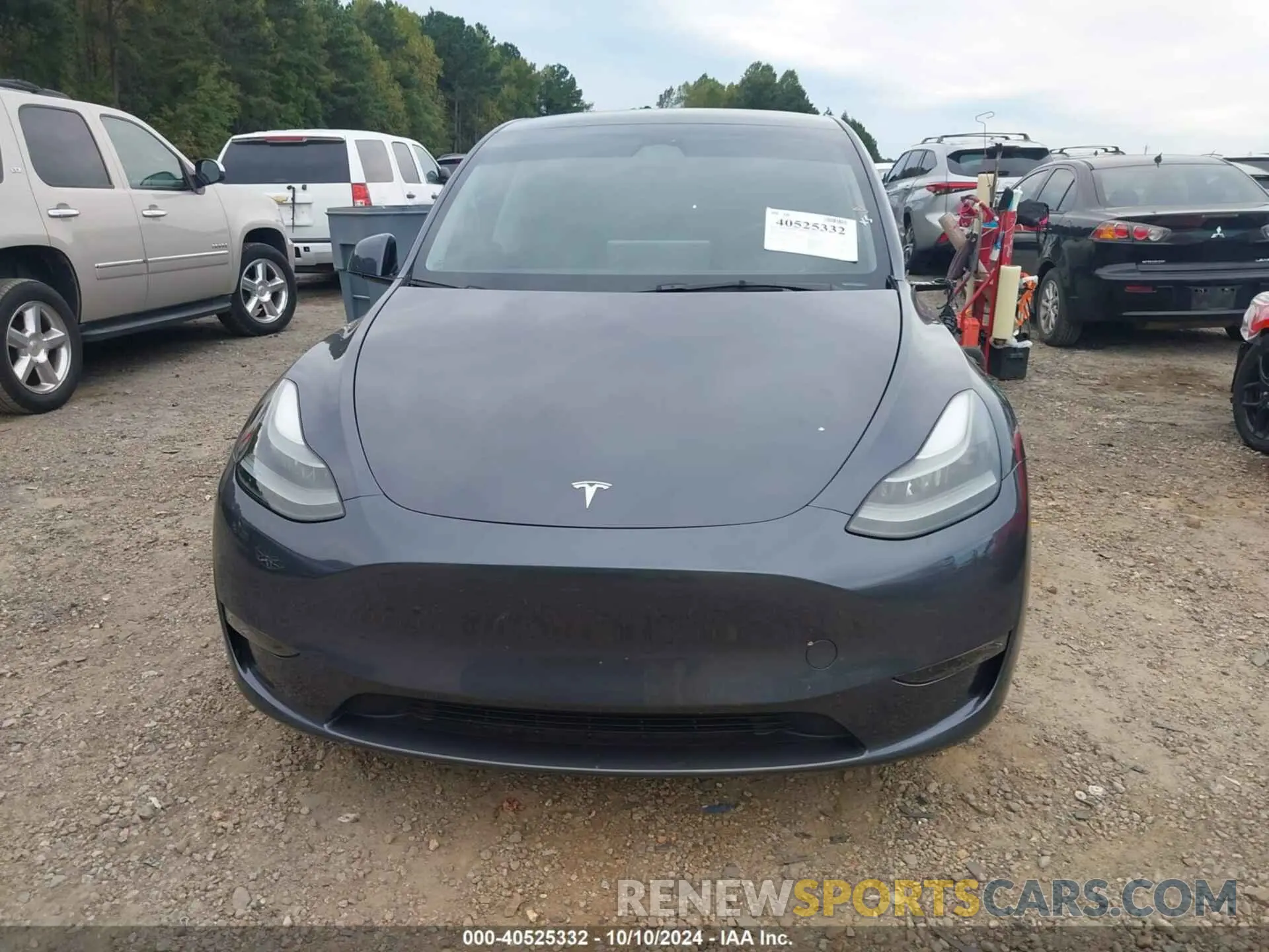 12 Photograph of a damaged car 7SAYGDEE9PF663902 TESLA MODEL Y 2023