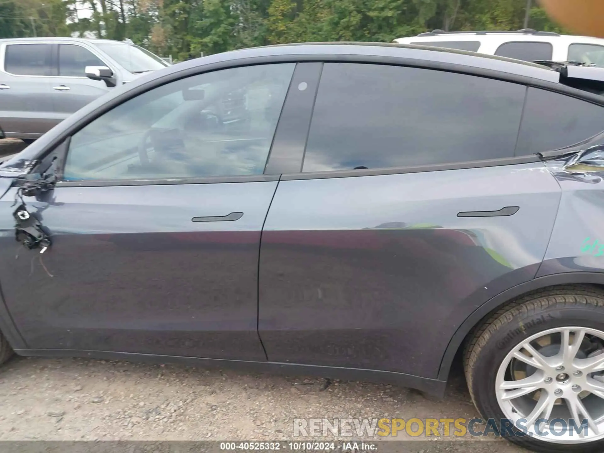 14 Photograph of a damaged car 7SAYGDEE9PF663902 TESLA MODEL Y 2023
