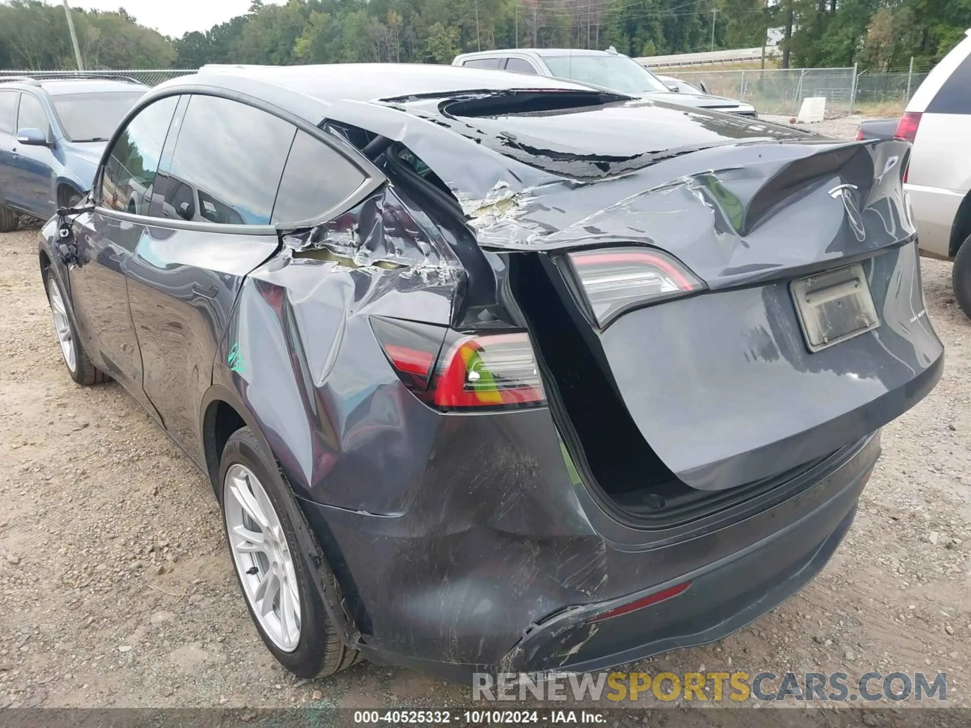 6 Photograph of a damaged car 7SAYGDEE9PF663902 TESLA MODEL Y 2023