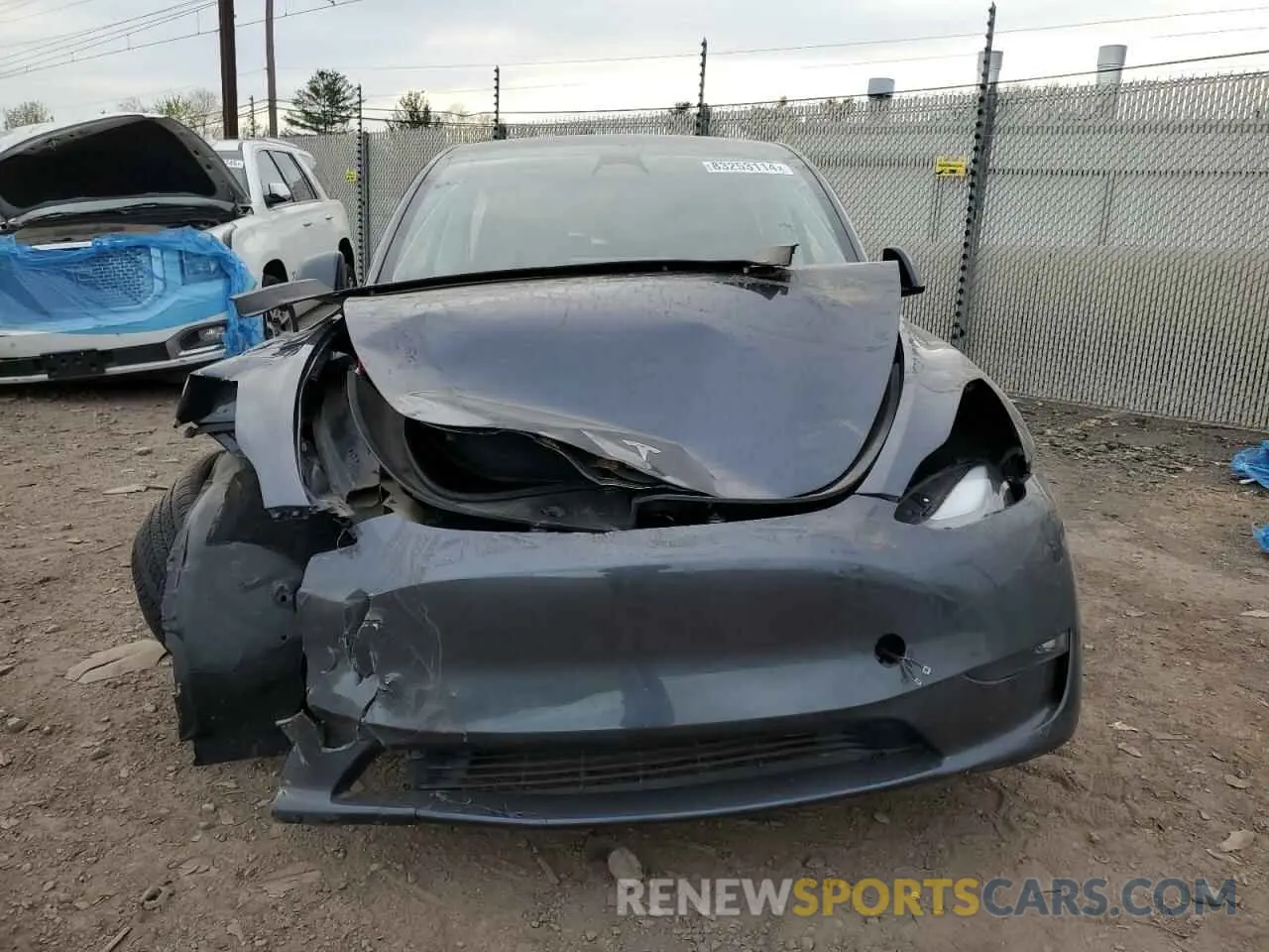 5 Photograph of a damaged car 7SAYGDEE9PF685530 TESLA MODEL Y 2023