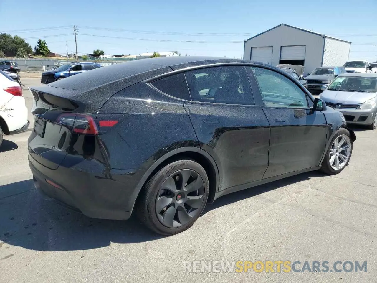 3 Photograph of a damaged car 7SAYGDEE9PF686242 TESLA MODEL Y 2023