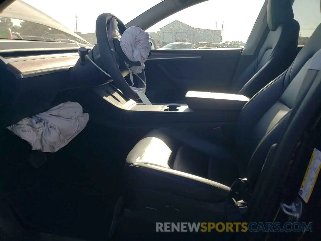 7 Photograph of a damaged car 7SAYGDEE9PF686242 TESLA MODEL Y 2023