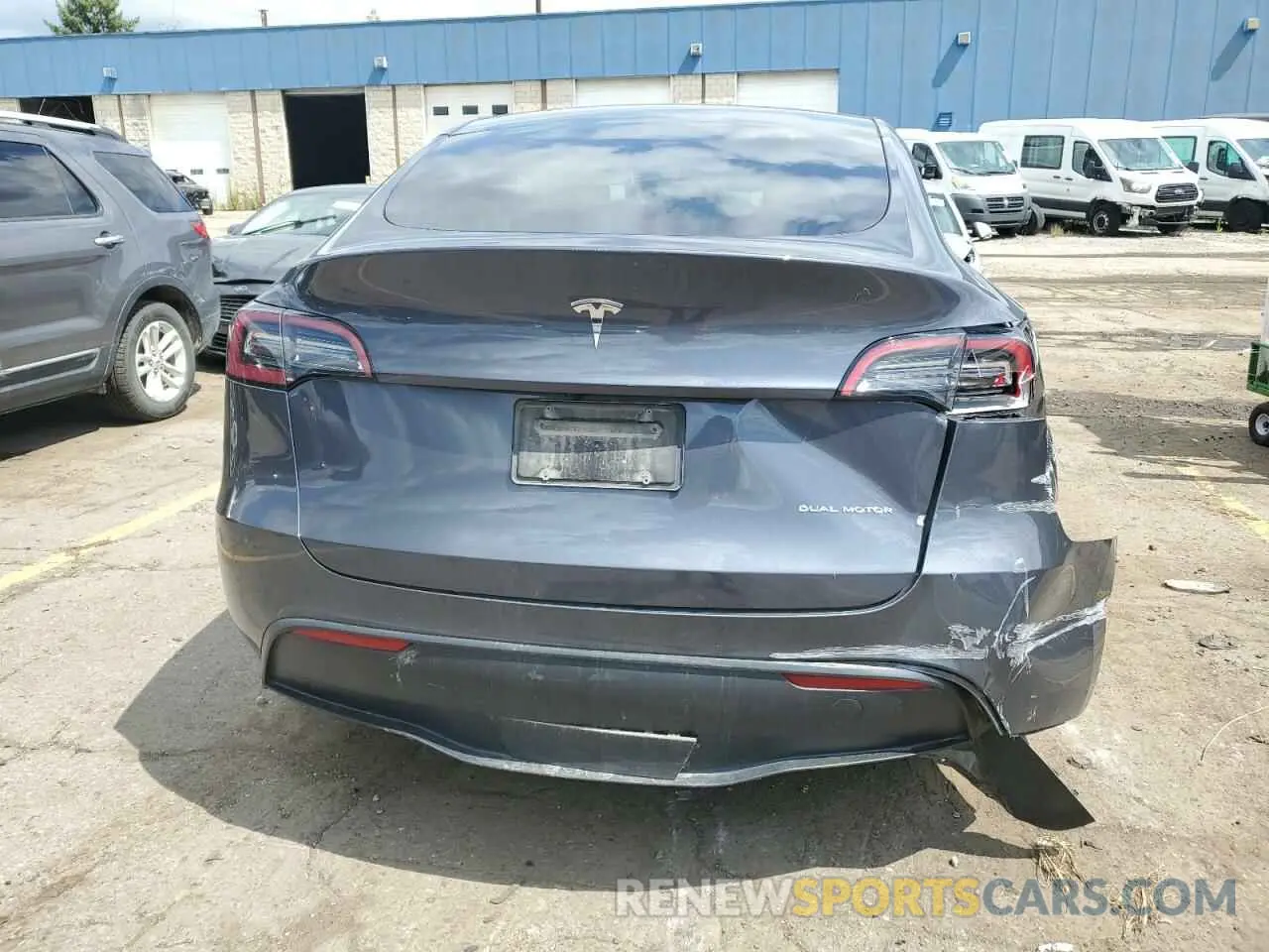 6 Photograph of a damaged car 7SAYGDEE9PF695295 TESLA MODEL Y 2023