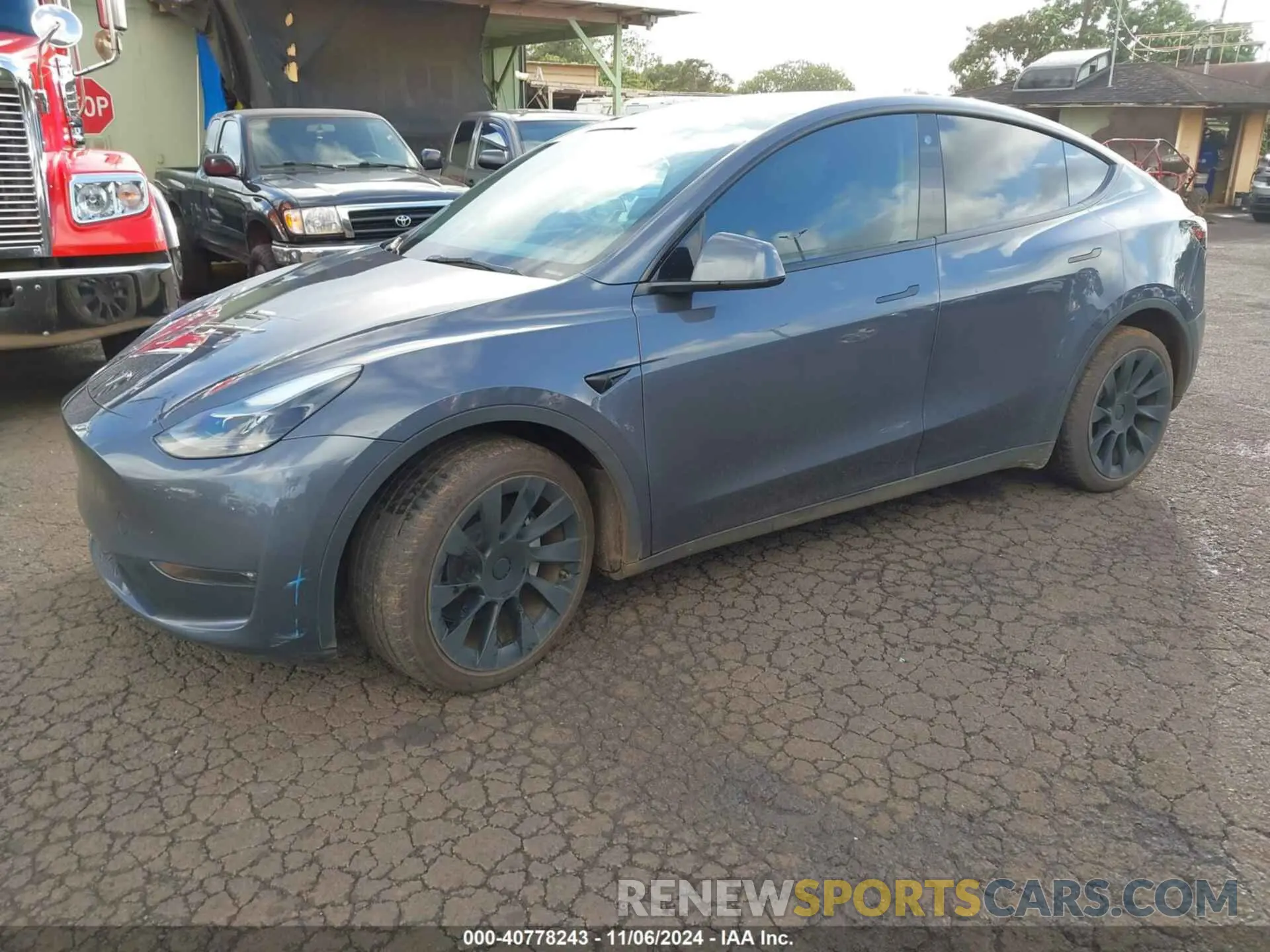 2 Photograph of a damaged car 7SAYGDEE9PF698097 TESLA MODEL Y 2023
