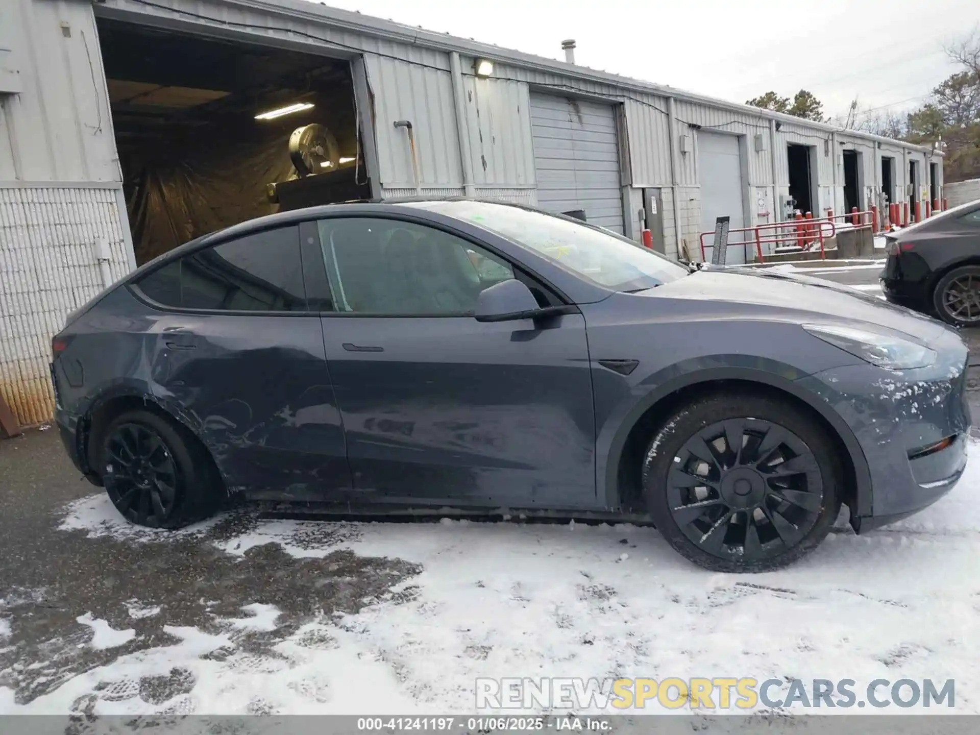 13 Photograph of a damaged car 7SAYGDEE9PF756581 TESLA MODEL Y 2023