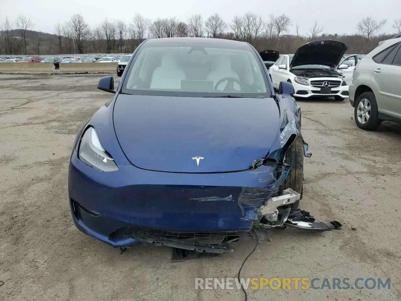 5 Photograph of a damaged car 7SAYGDEE9PF810591 TESLA MODEL Y 2023