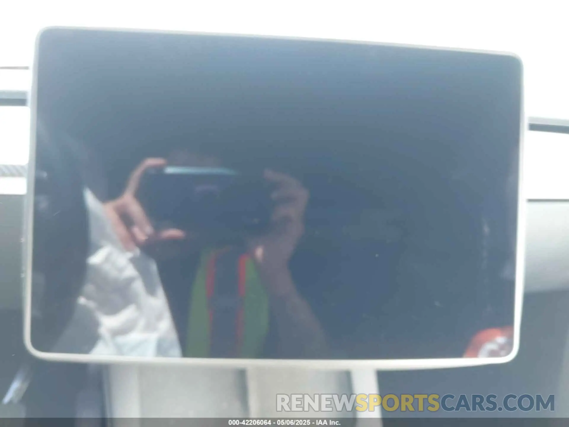16 Photograph of a damaged car 7SAYGDEE9PF811580 TESLA MODEL Y 2023