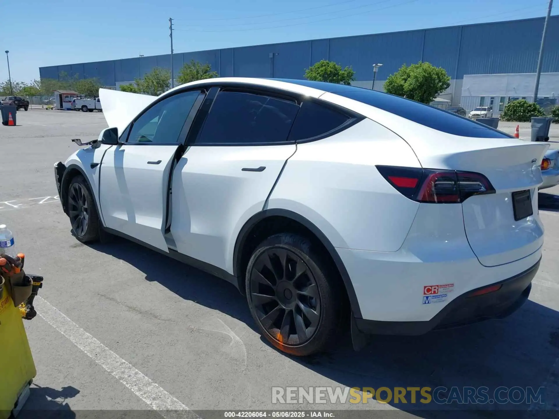3 Photograph of a damaged car 7SAYGDEE9PF811580 TESLA MODEL Y 2023