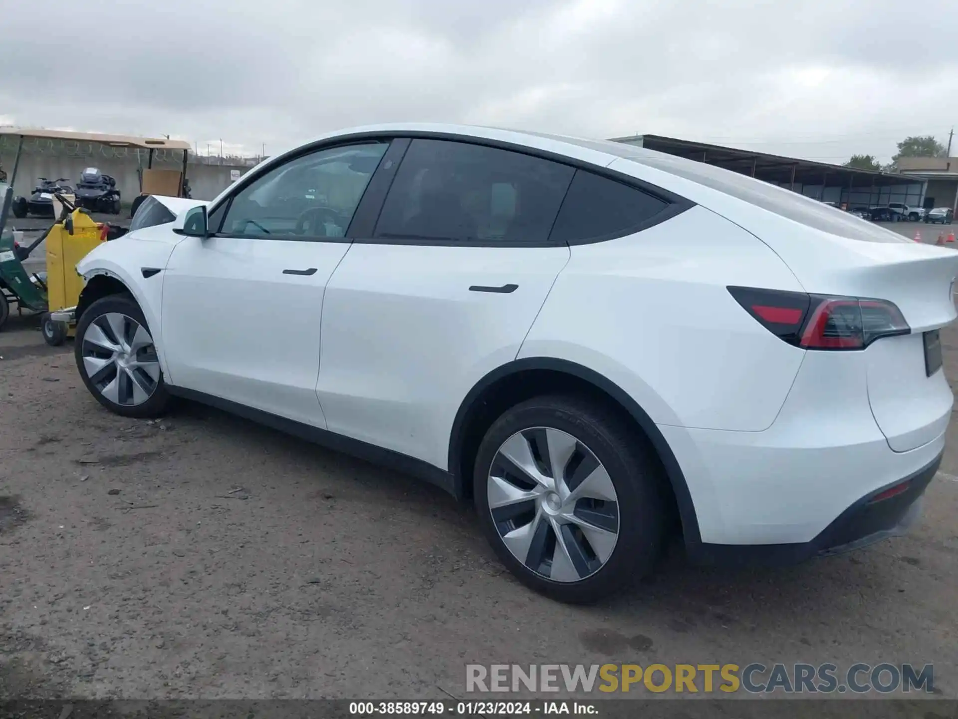 3 Photograph of a damaged car 7SAYGDEE9PF813085 TESLA MODEL Y 2023