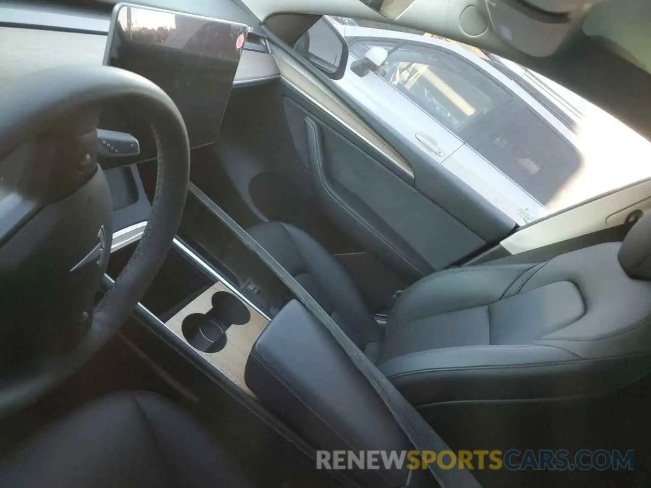 9 Photograph of a damaged car 7SAYGDEE9PF850699 TESLA MODEL Y 2023