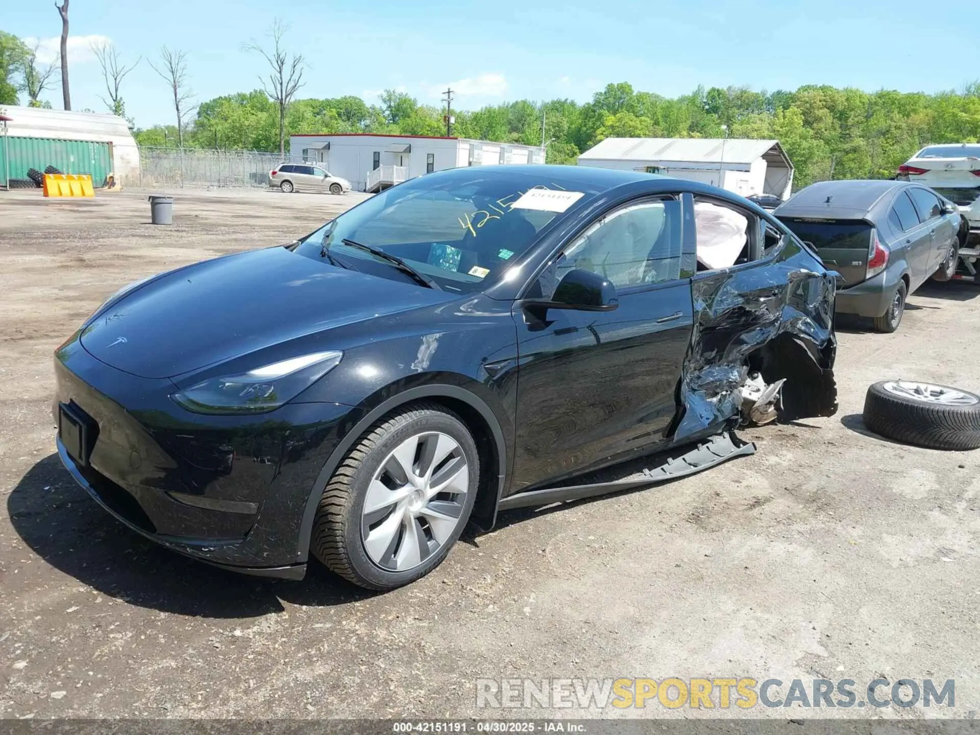 2 Photograph of a damaged car 7SAYGDEE9PF850881 TESLA MODEL Y 2023