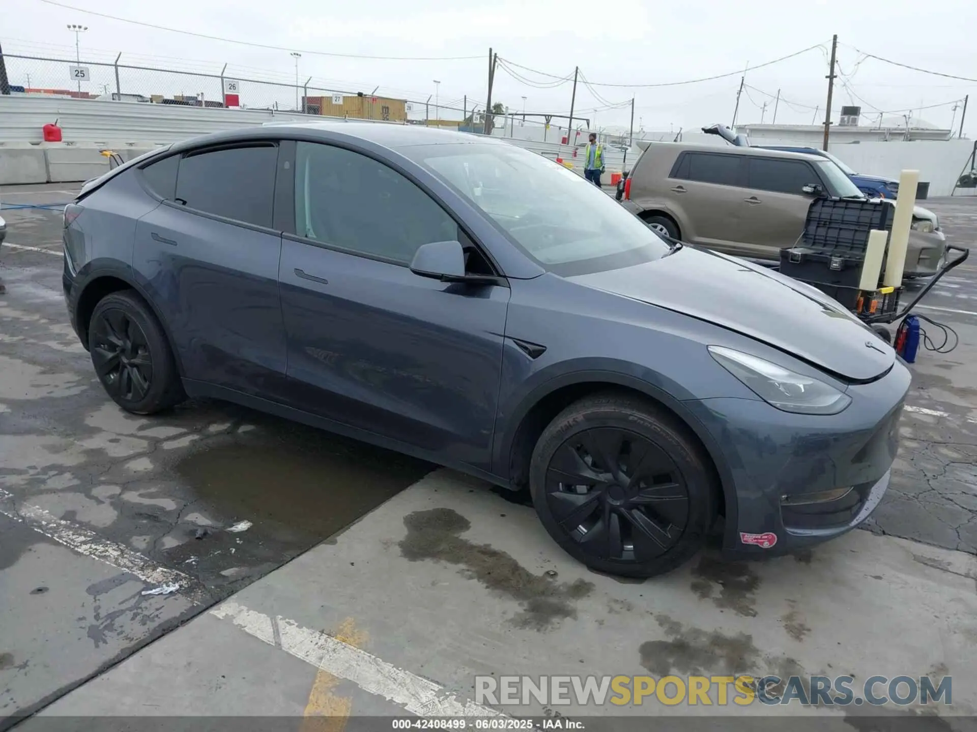 1 Photograph of a damaged car 7SAYGDEE9PF881001 TESLA MODEL Y 2023