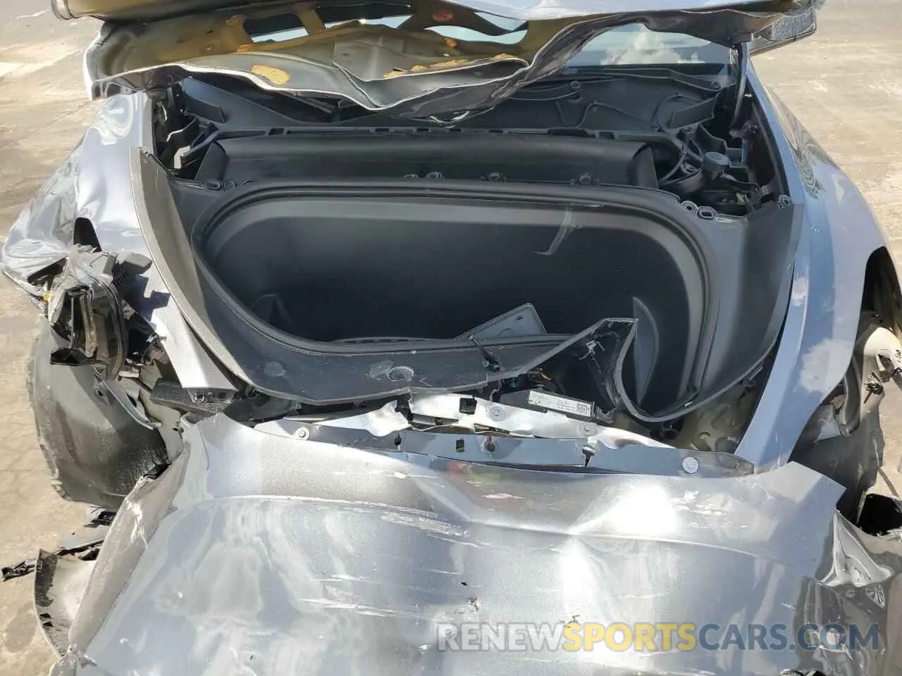 12 Photograph of a damaged car 7SAYGDEE9PF885405 TESLA MODEL Y 2023