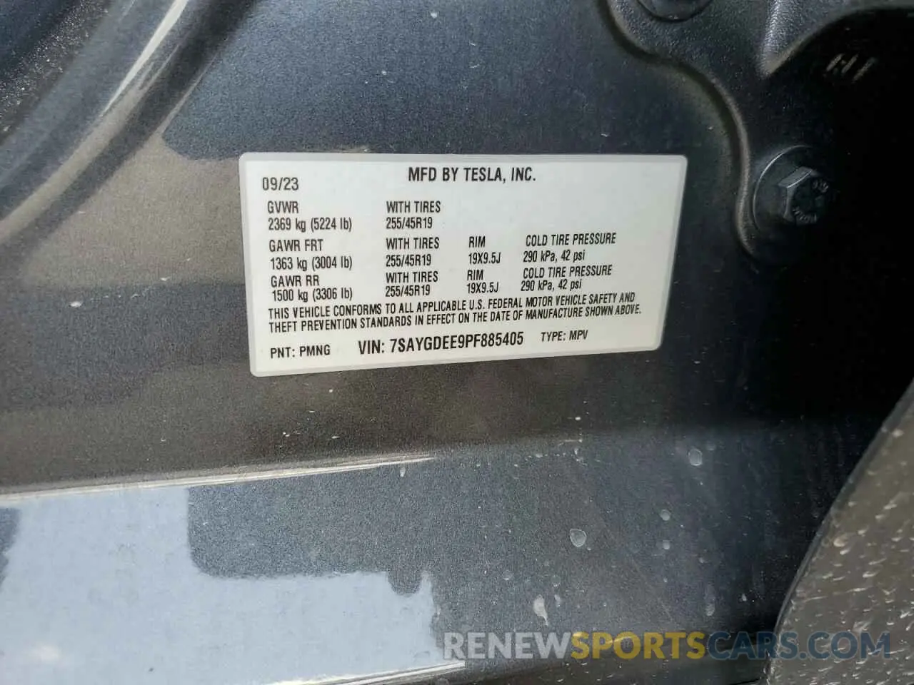14 Photograph of a damaged car 7SAYGDEE9PF885405 TESLA MODEL Y 2023
