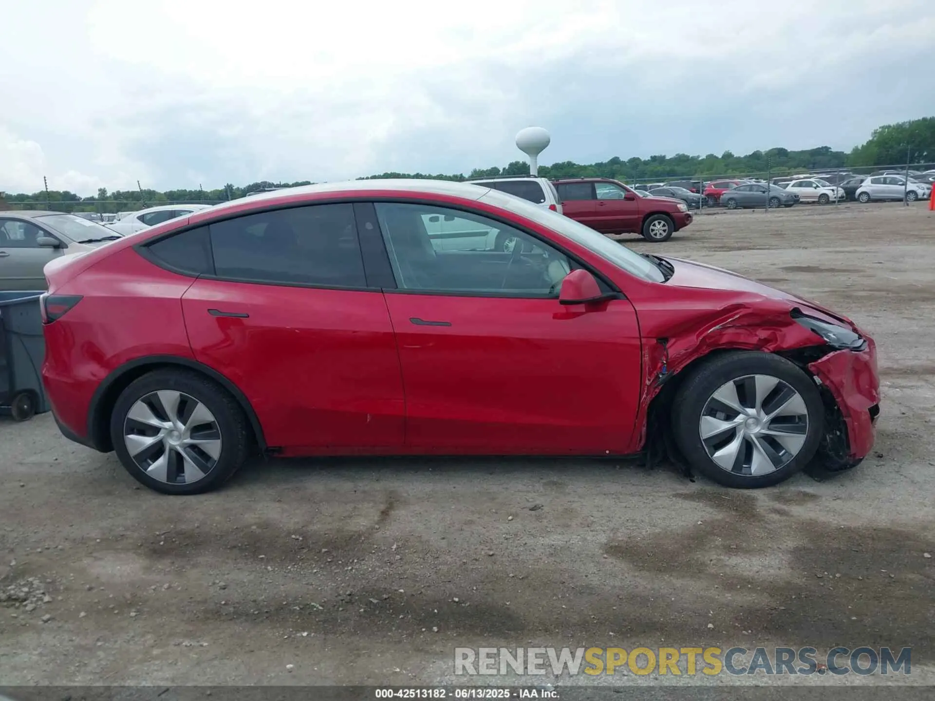 13 Photograph of a damaged car 7SAYGDEE9PF886439 TESLA MODEL Y 2023