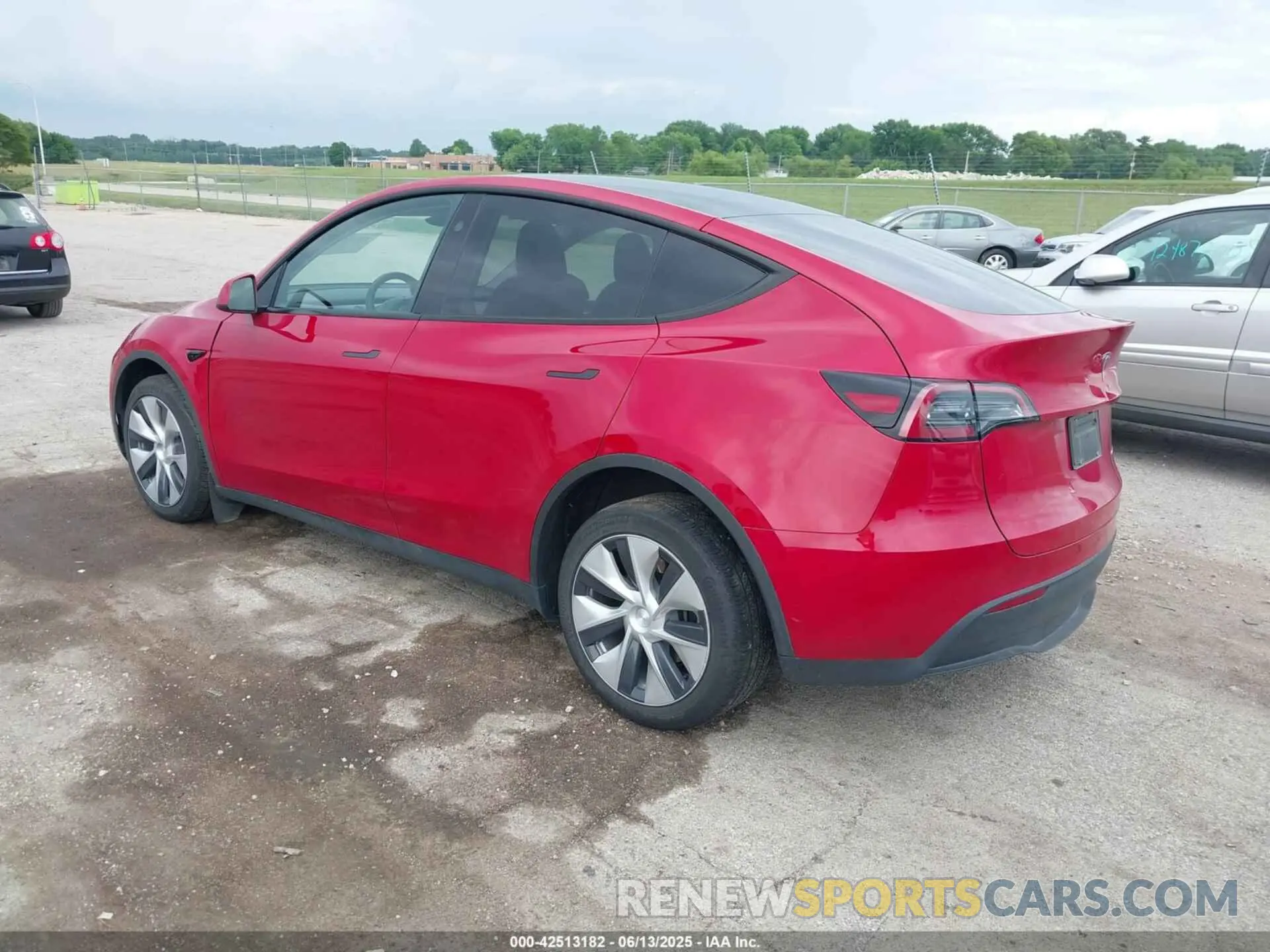 3 Photograph of a damaged car 7SAYGDEE9PF886439 TESLA MODEL Y 2023