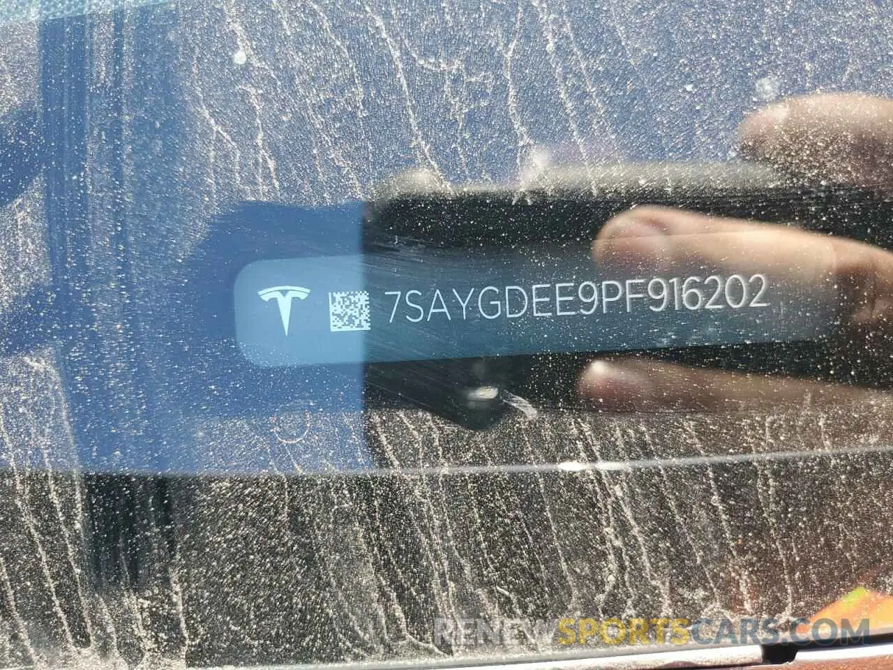 16 Photograph of a damaged car 7SAYGDEE9PF916202 TESLA MODEL Y 2023
