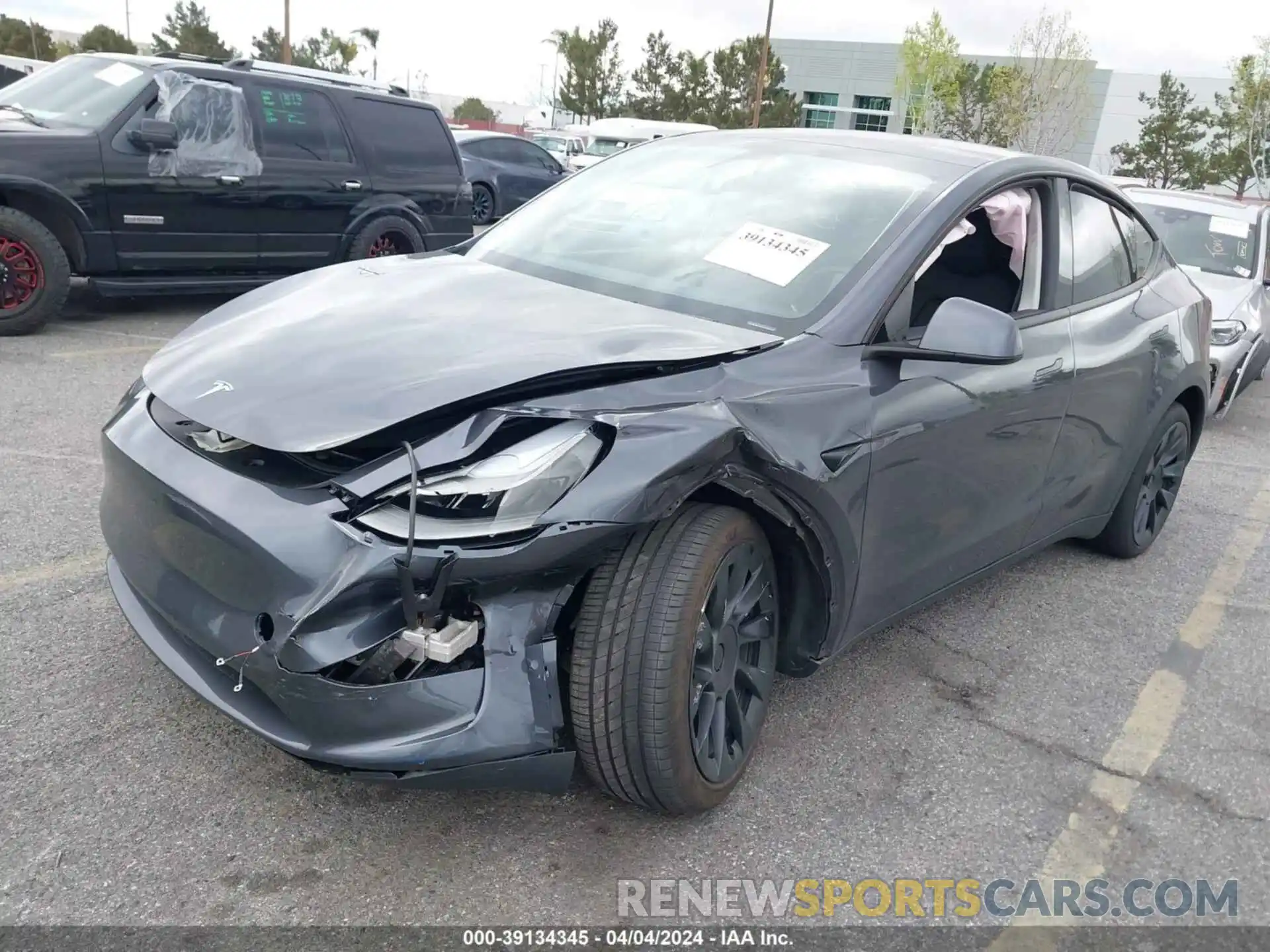 2 Photograph of a damaged car 7SAYGDEE9PF938426 TESLA MODEL Y 2023