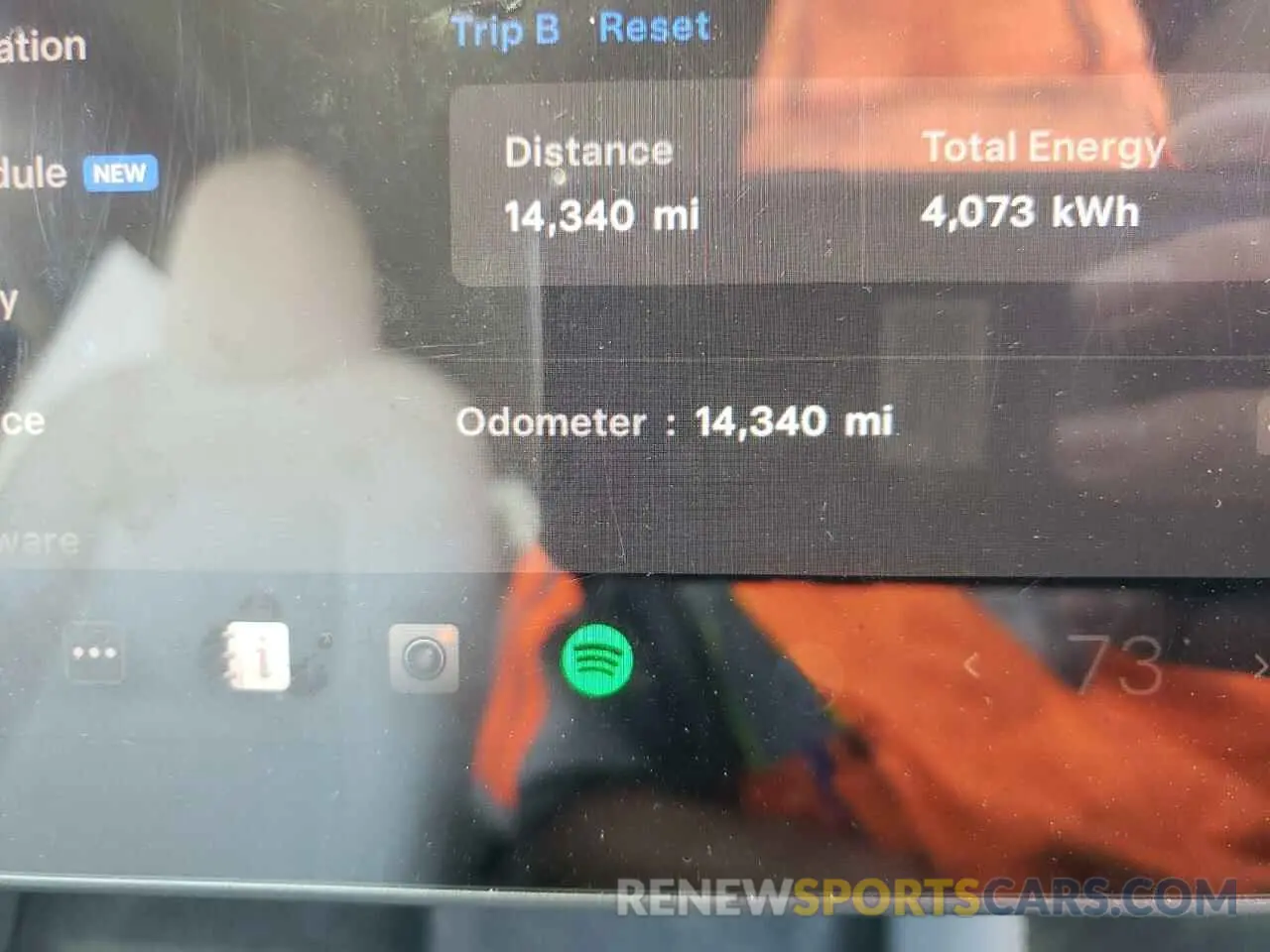 9 Photograph of a damaged car 7SAYGDEE9PF970633 TESLA MODEL Y 2023