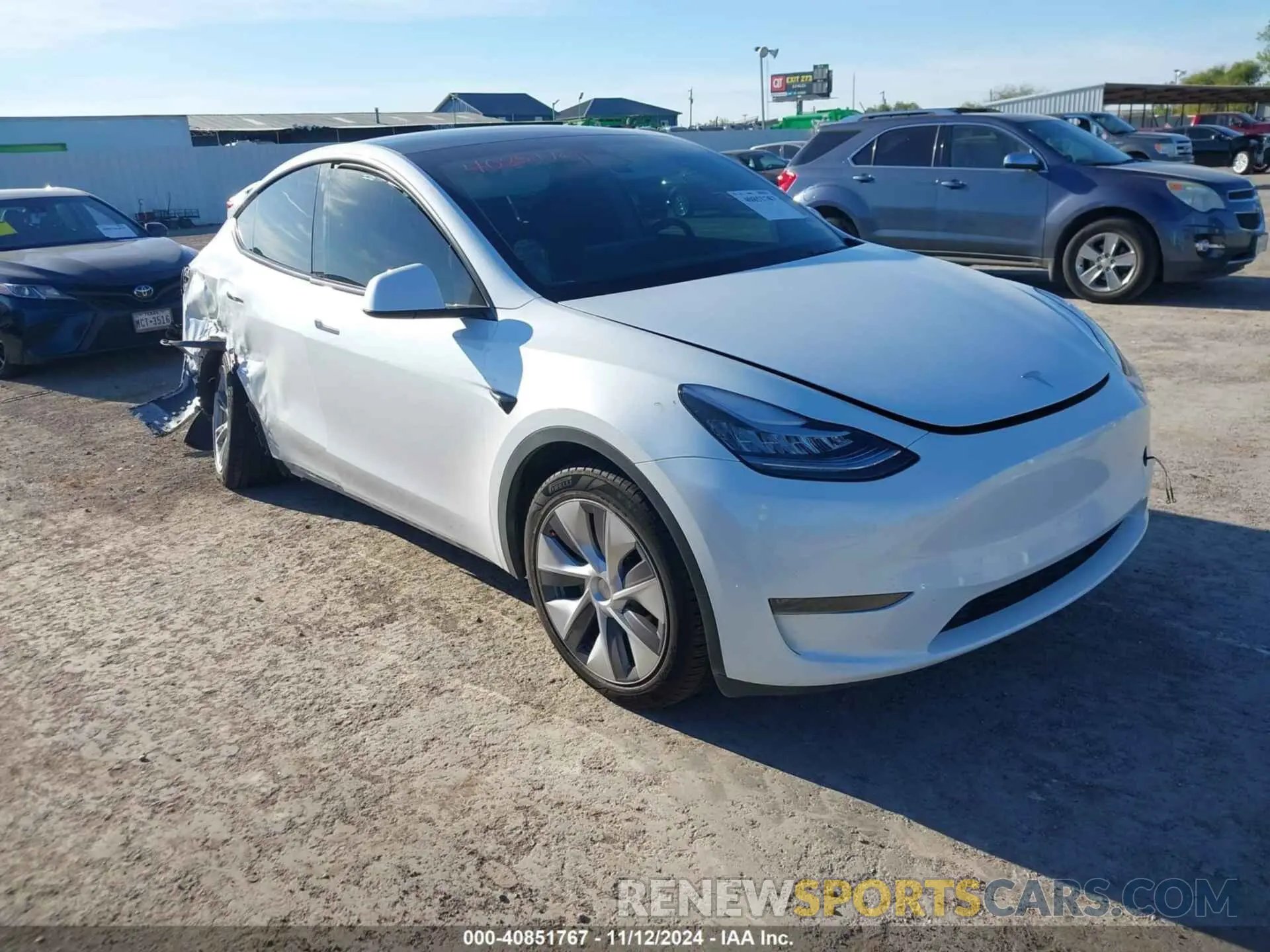 1 Photograph of a damaged car 7SAYGDEEXPA036686 TESLA MODEL Y 2023