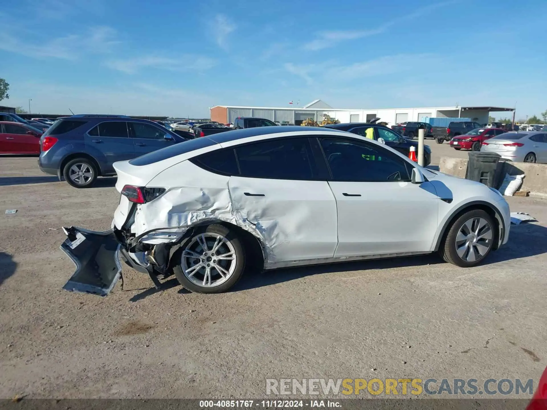 13 Photograph of a damaged car 7SAYGDEEXPA036686 TESLA MODEL Y 2023