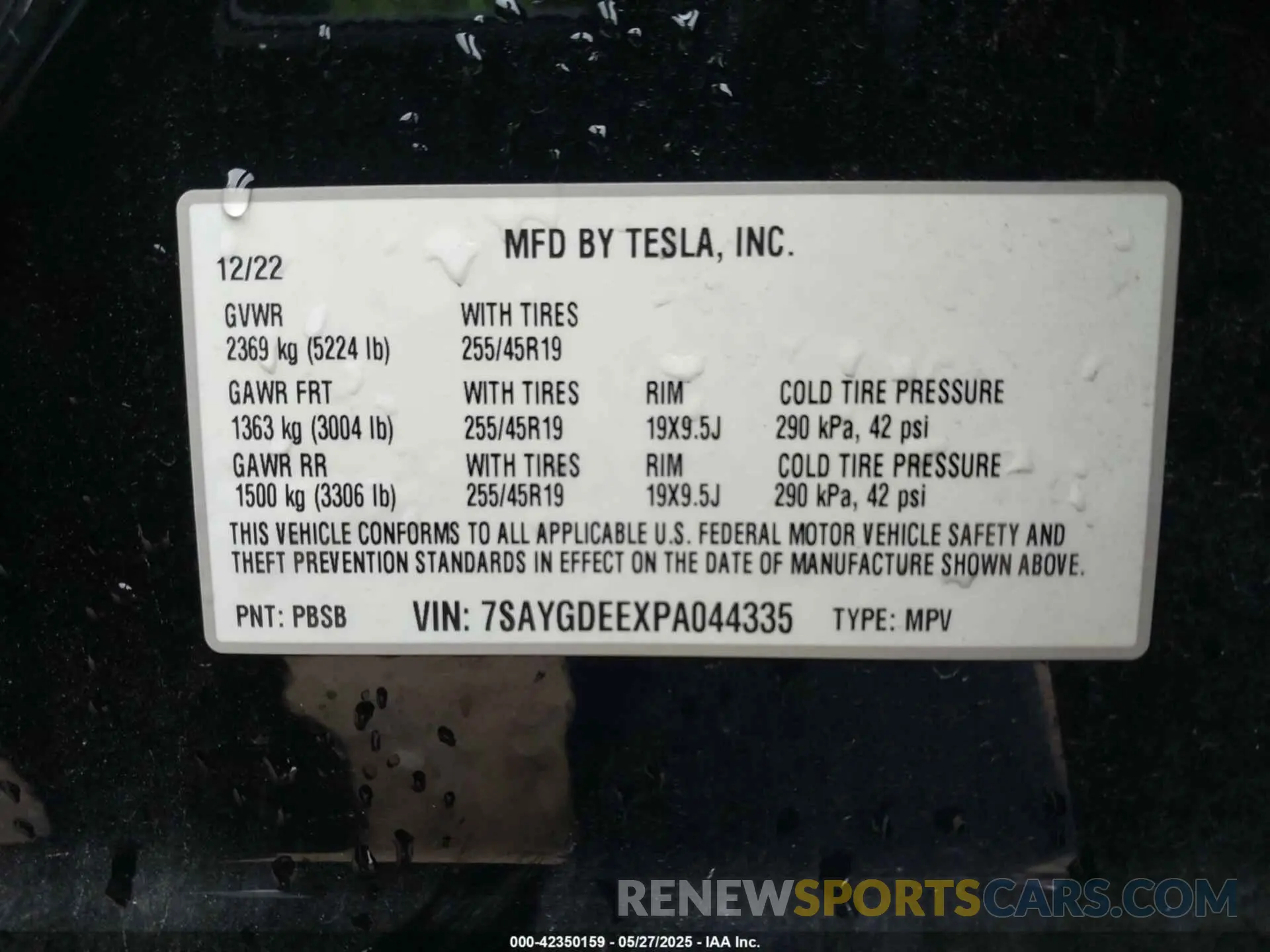 9 Photograph of a damaged car 7SAYGDEEXPA044335 TESLA MODEL Y 2023