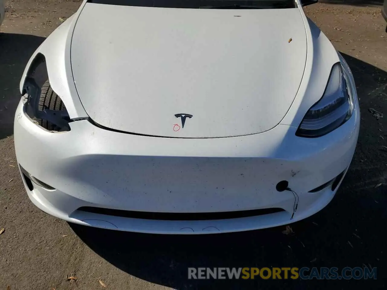 11 Photograph of a damaged car 7SAYGDEEXPA052211 TESLA MODEL Y 2023
