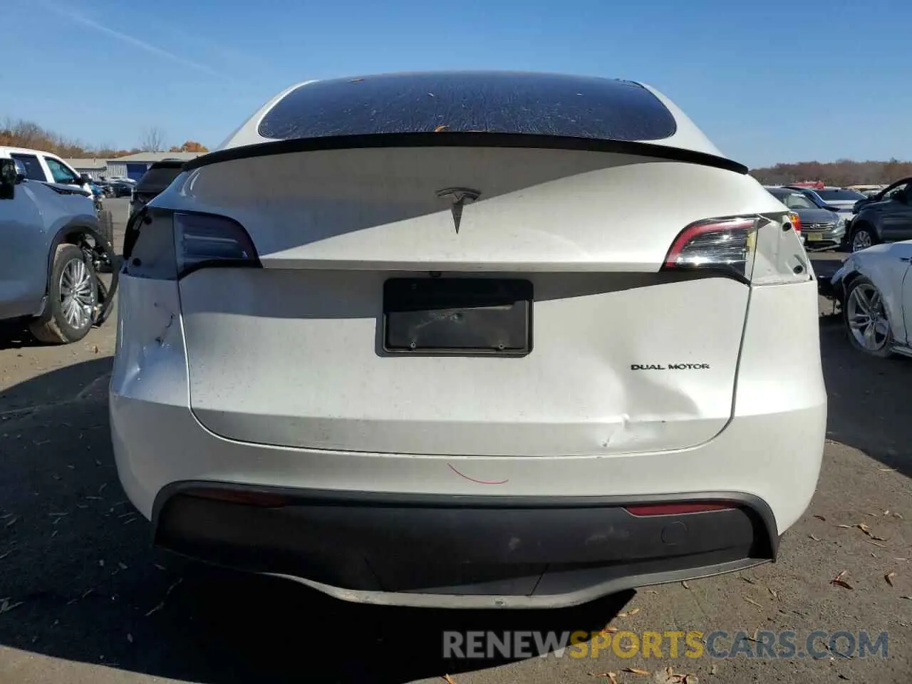 6 Photograph of a damaged car 7SAYGDEEXPA052211 TESLA MODEL Y 2023