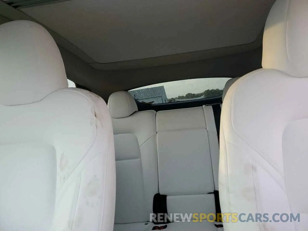 10 Photograph of a damaged car 7SAYGDEEXPA053777 TESLA MODEL Y 2023