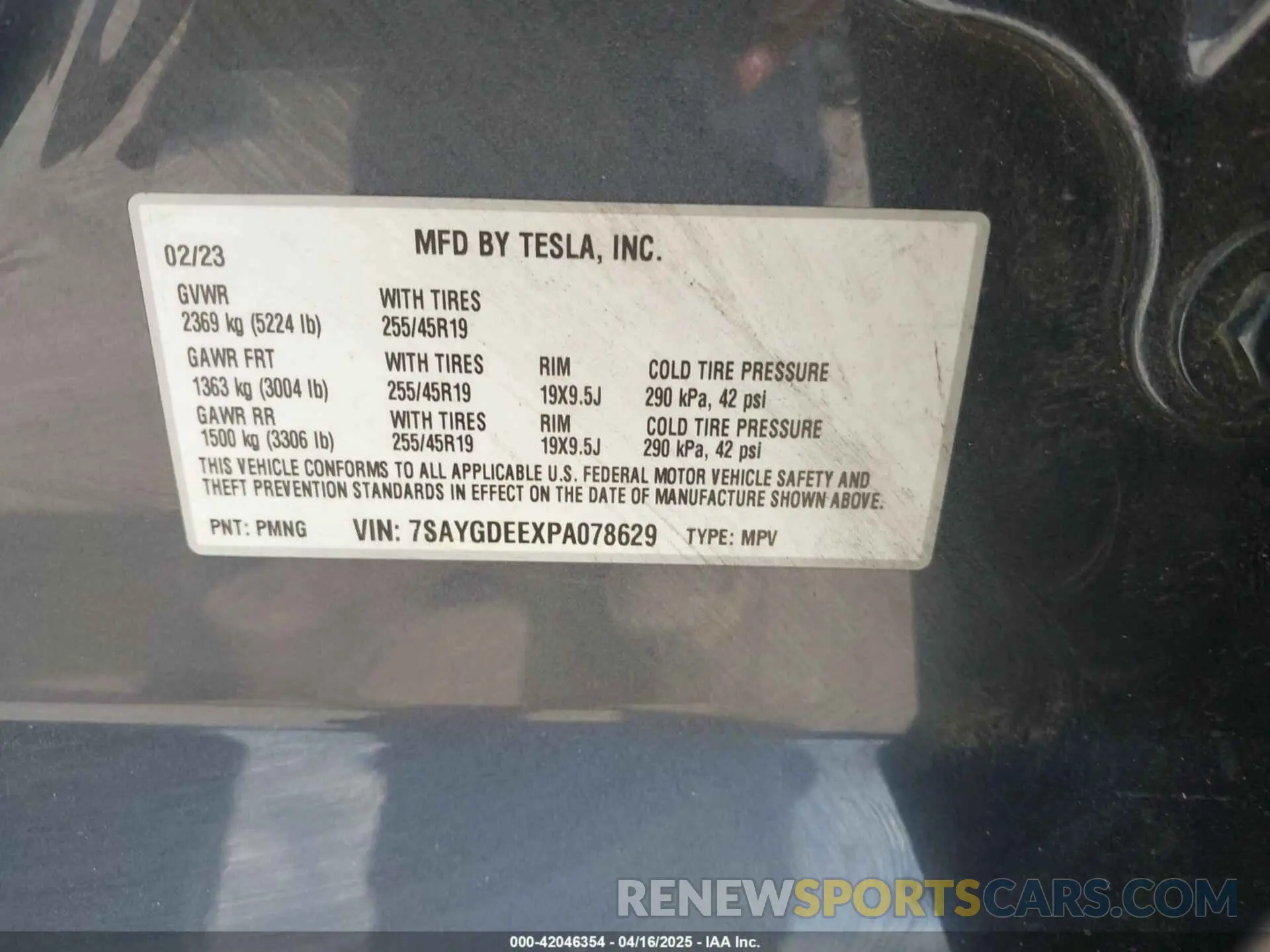 9 Photograph of a damaged car 7SAYGDEEXPA078629 TESLA MODEL Y 2023
