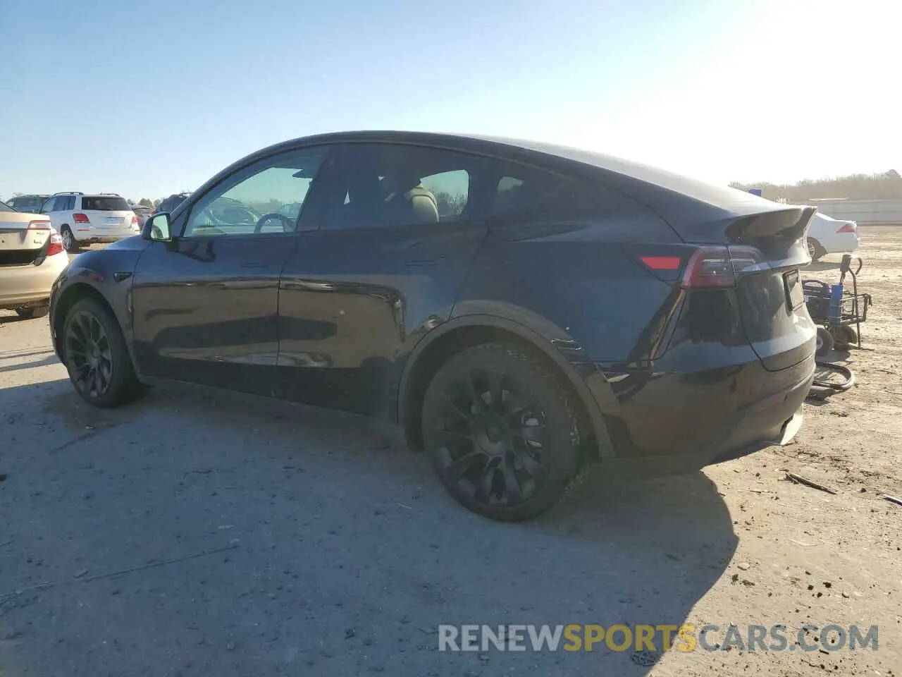 2 Photograph of a damaged car 7SAYGDEEXPA078937 TESLA MODEL Y 2023