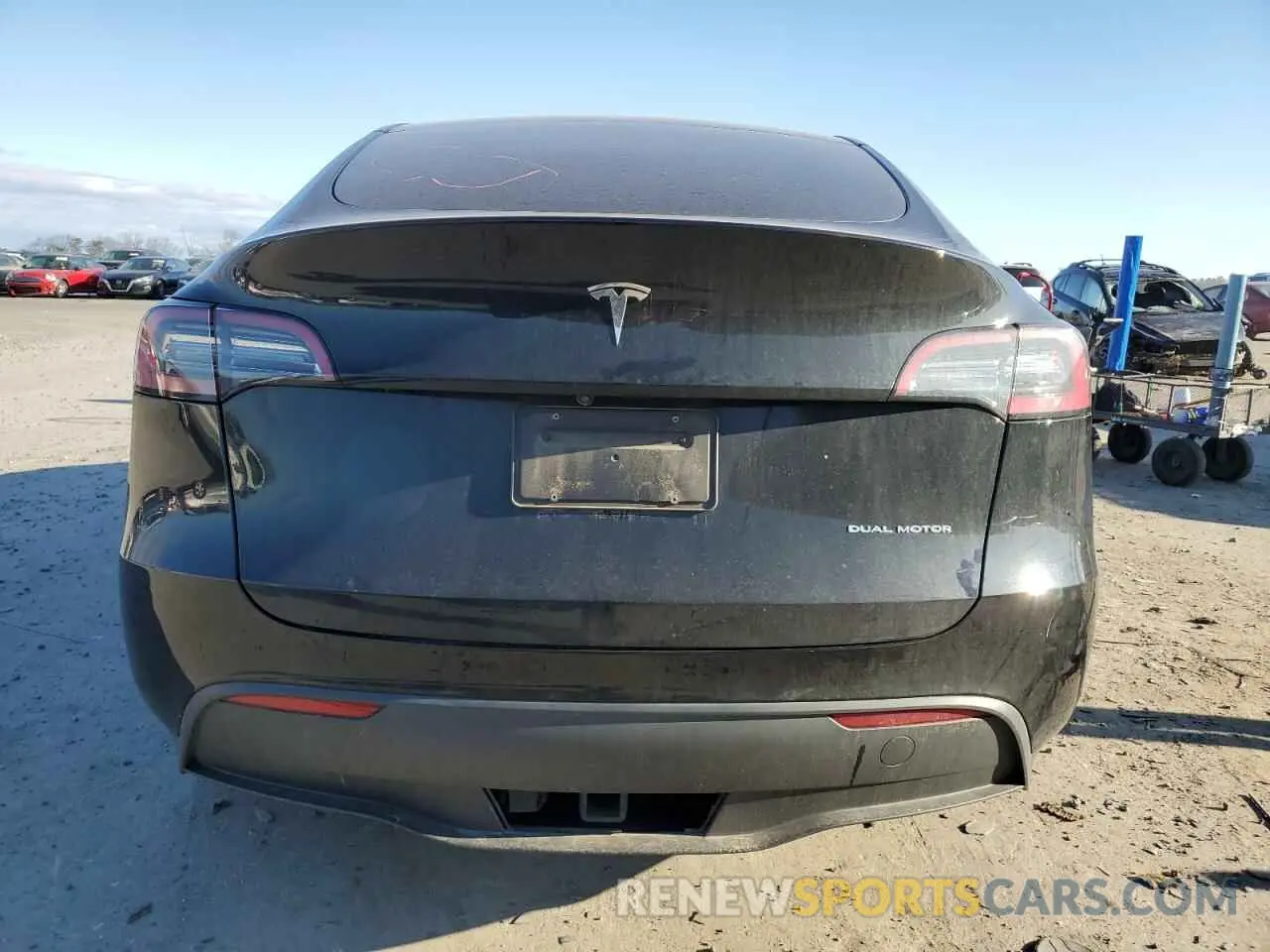 6 Photograph of a damaged car 7SAYGDEEXPA078937 TESLA MODEL Y 2023