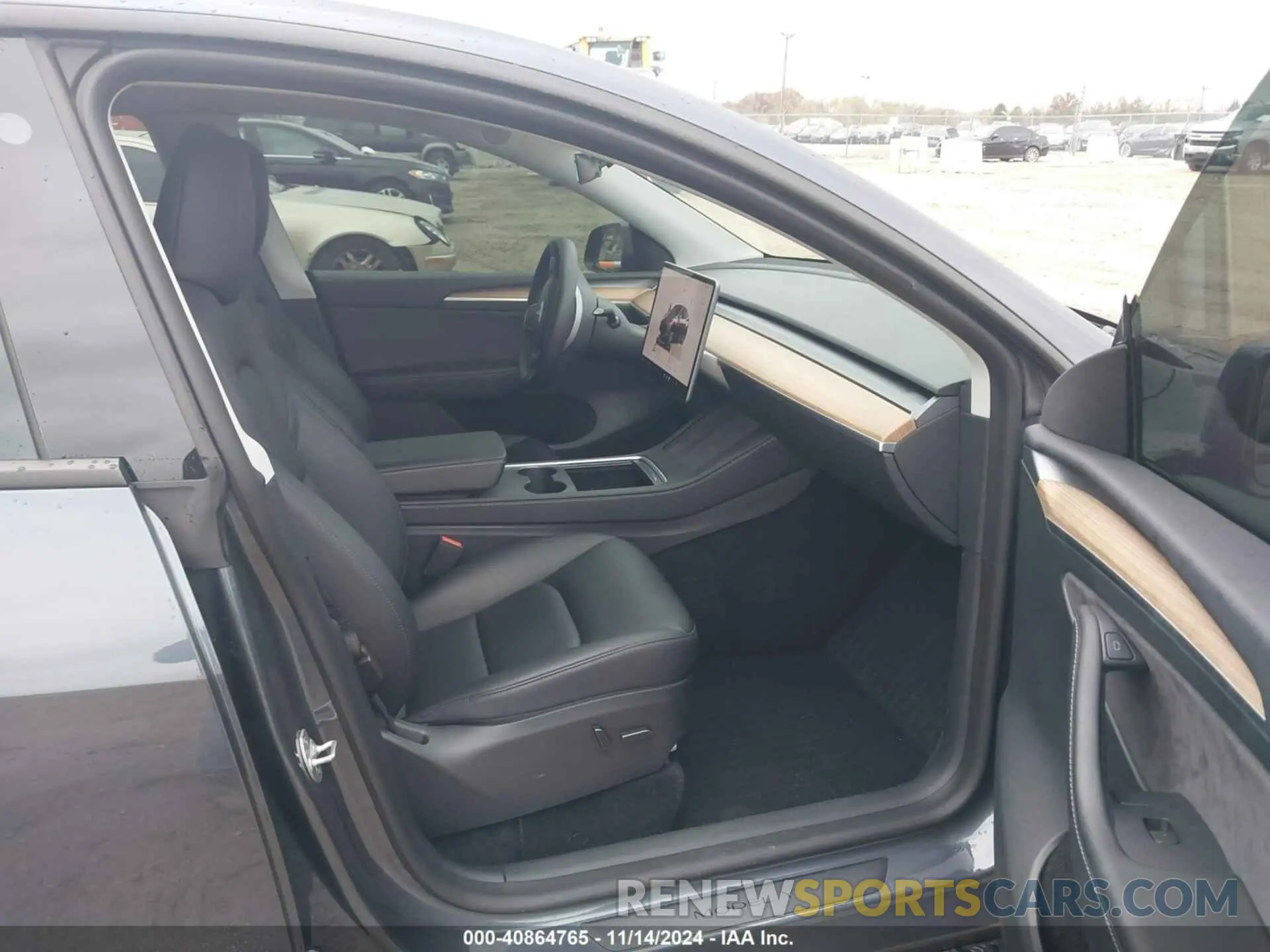 5 Photograph of a damaged car 7SAYGDEEXPA084432 TESLA MODEL Y 2023