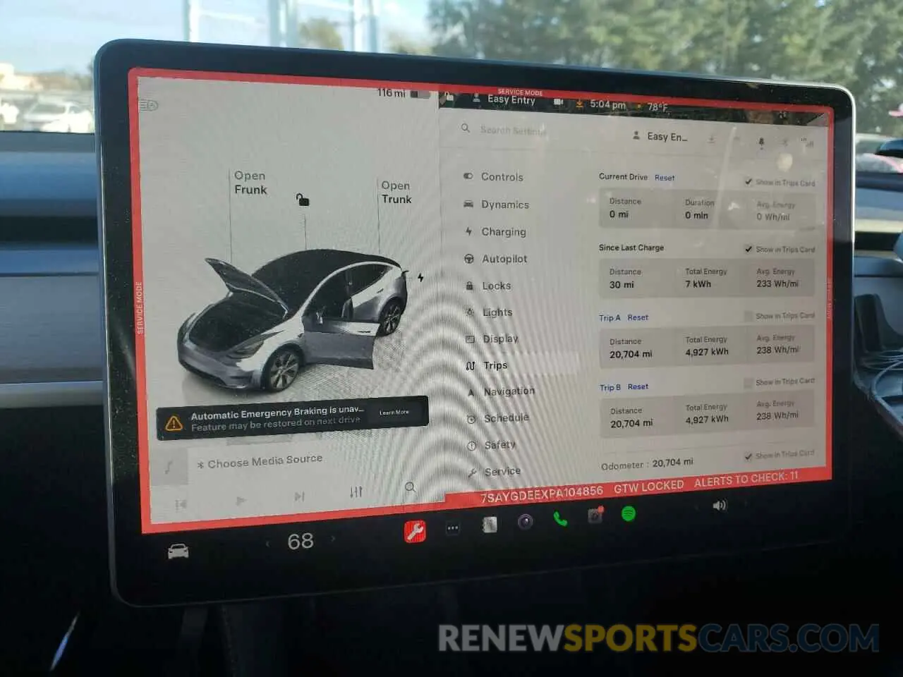 9 Photograph of a damaged car 7SAYGDEEXPA104856 TESLA MODEL Y 2023