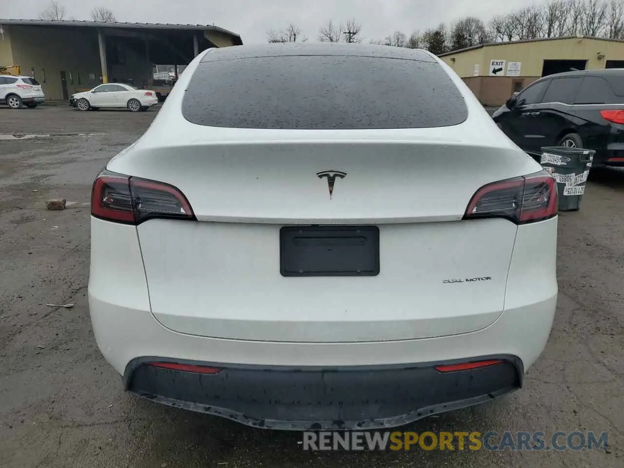 6 Photograph of a damaged car 7SAYGDEEXPA122953 TESLA MODEL Y 2023
