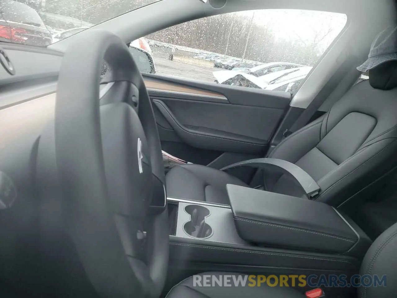9 Photograph of a damaged car 7SAYGDEEXPA122953 TESLA MODEL Y 2023