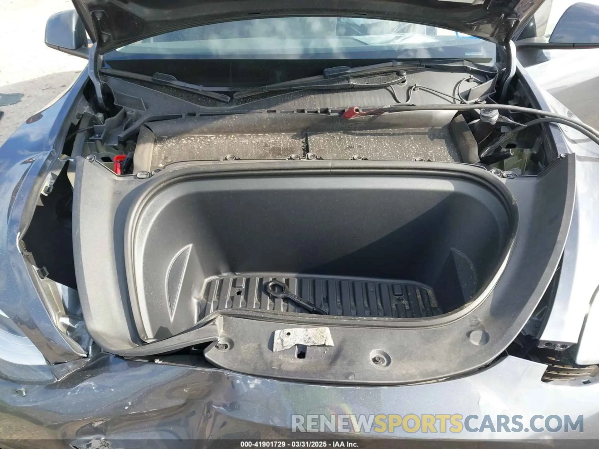 10 Photograph of a damaged car 7SAYGDEEXPA124203 TESLA MODEL Y 2023