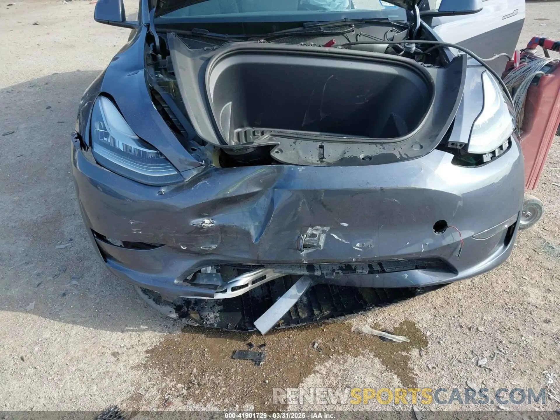 6 Photograph of a damaged car 7SAYGDEEXPA124203 TESLA MODEL Y 2023