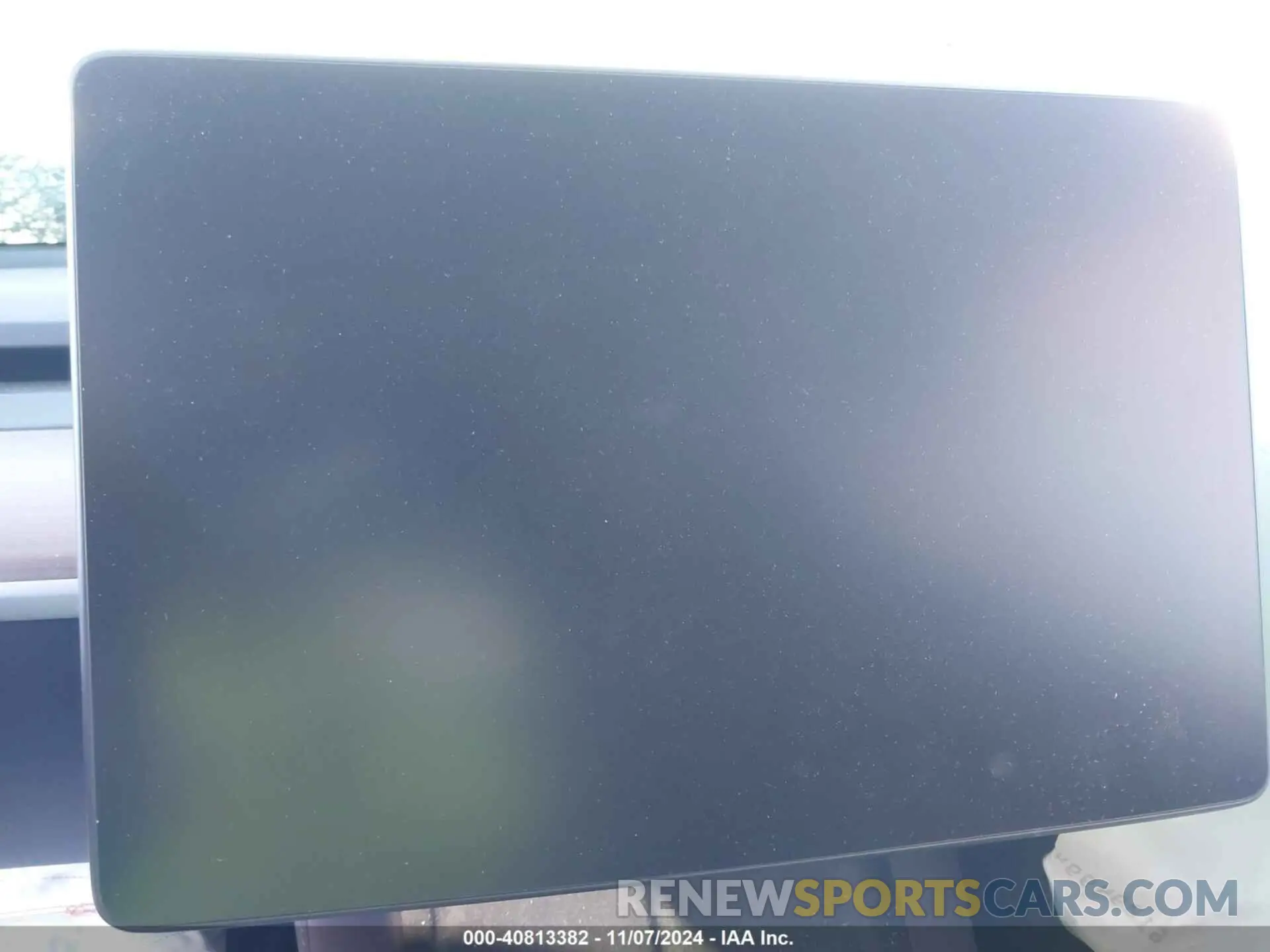 18 Photograph of a damaged car 7SAYGDEEXPA126856 TESLA MODEL Y 2023
