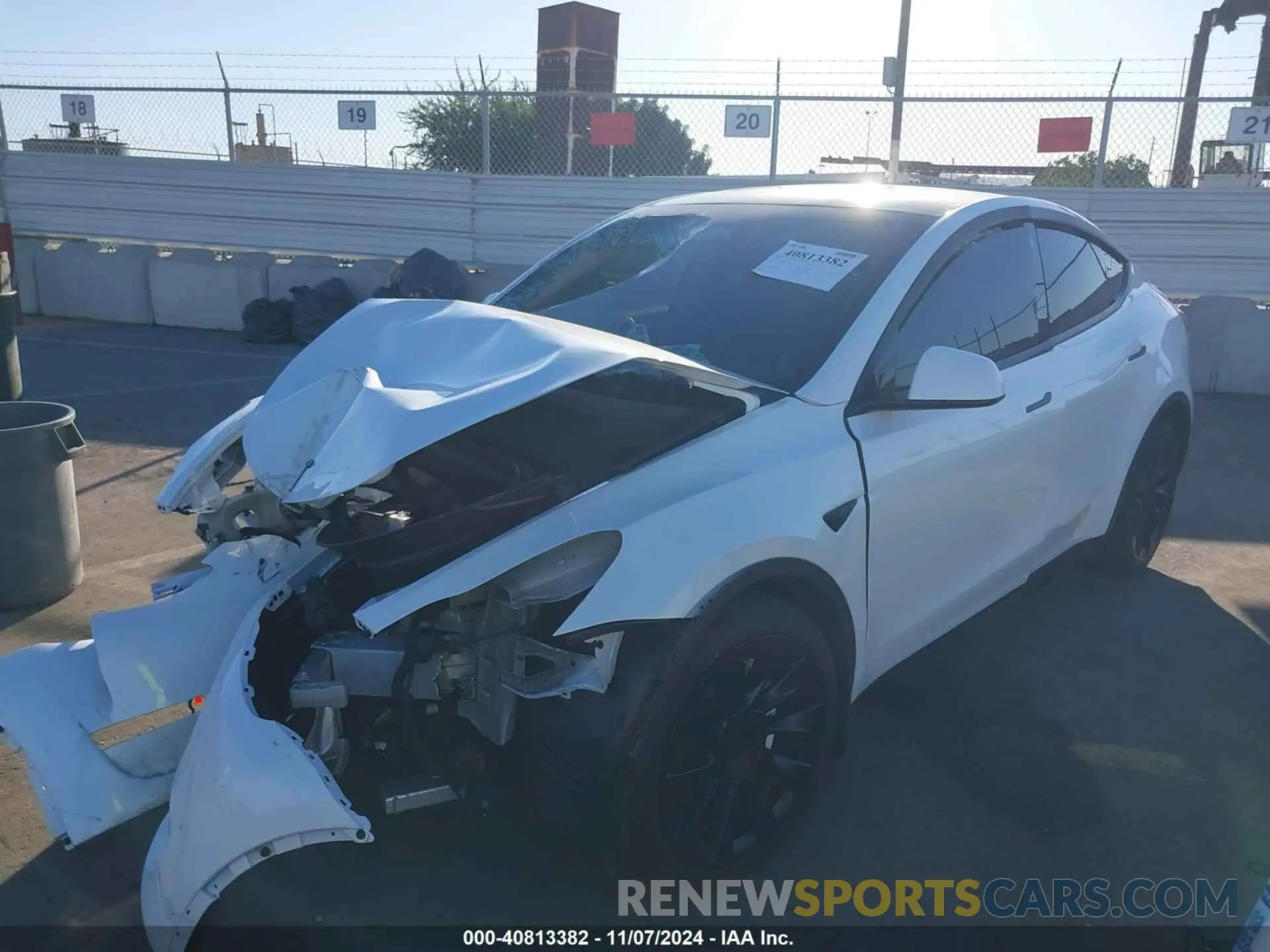 2 Photograph of a damaged car 7SAYGDEEXPA126856 TESLA MODEL Y 2023