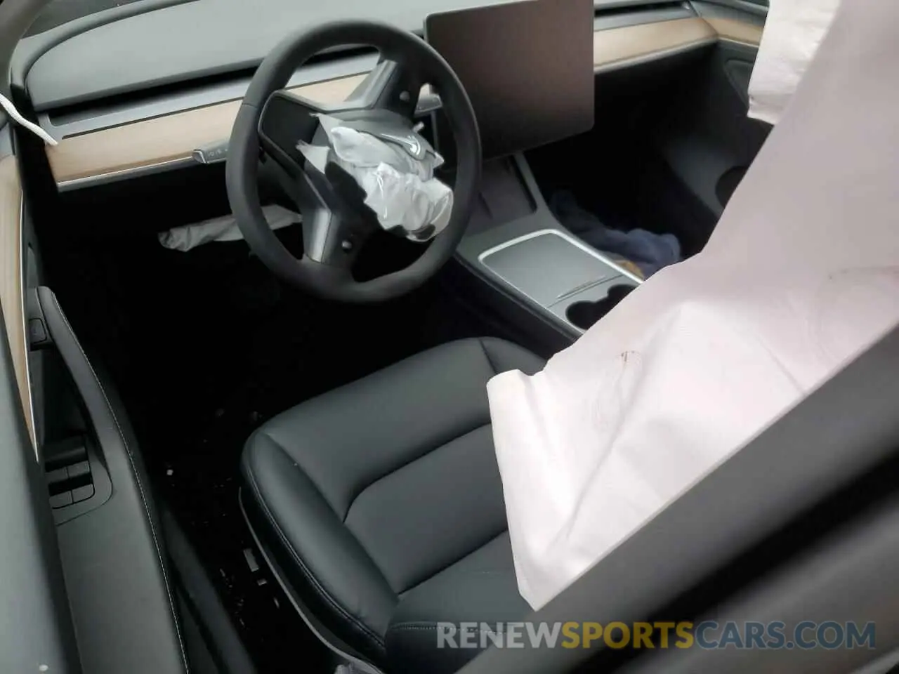 8 Photograph of a damaged car 7SAYGDEEXPA138229 TESLA MODEL Y 2023