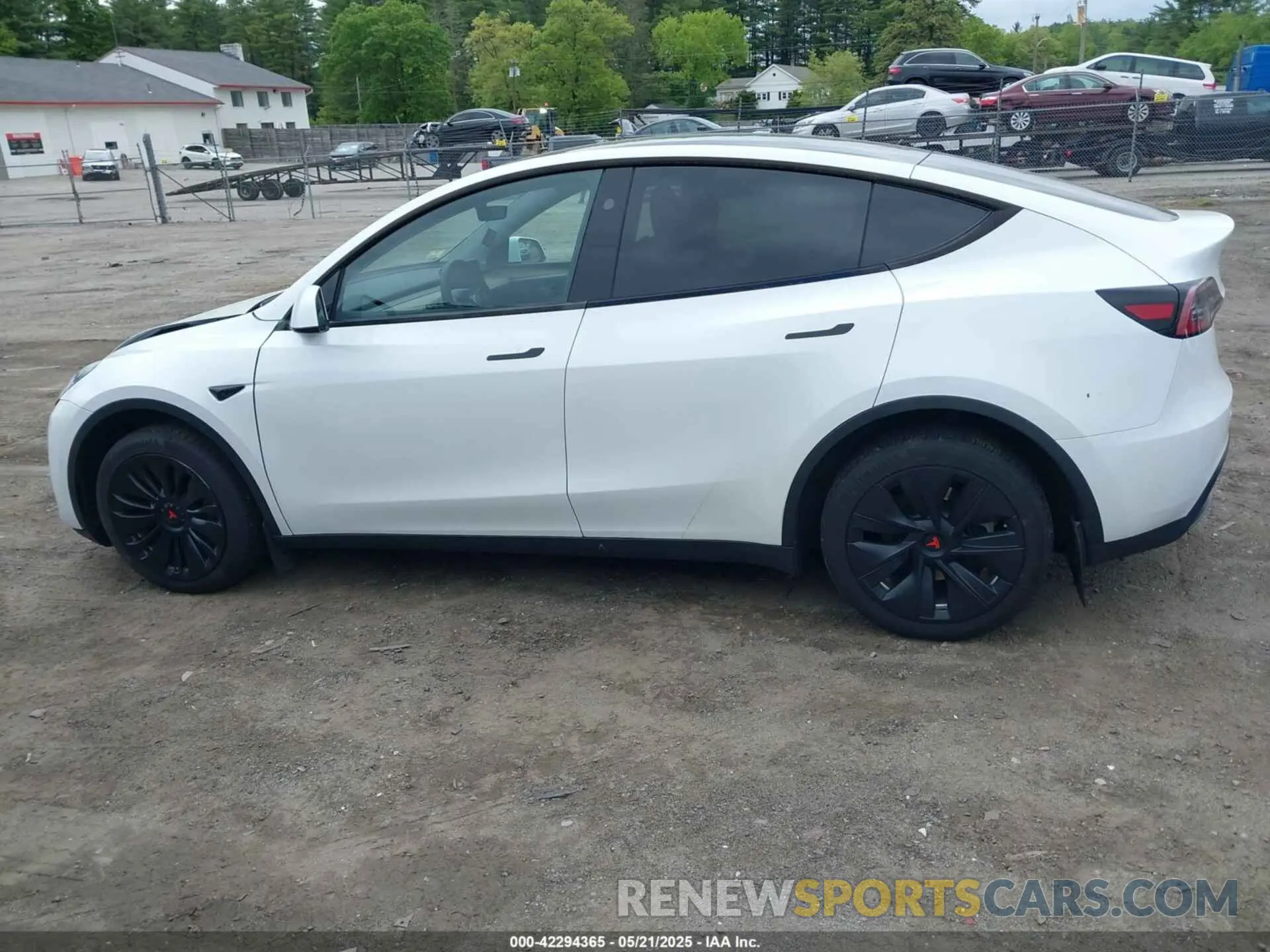 14 Photograph of a damaged car 7SAYGDEEXPA139493 TESLA MODEL Y 2023