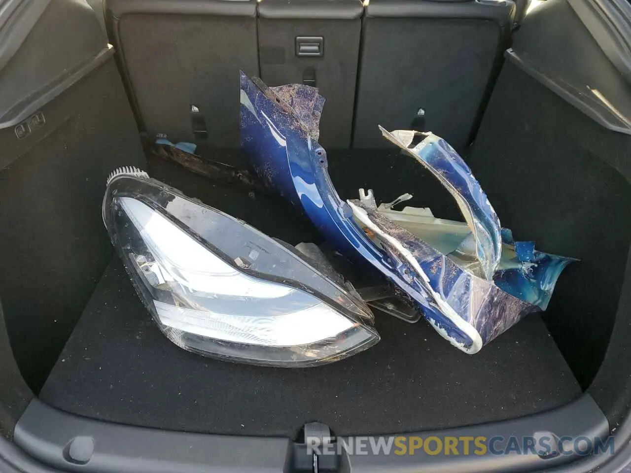 12 Photograph of a damaged car 7SAYGDEEXPA157556 TESLA MODEL Y 2023