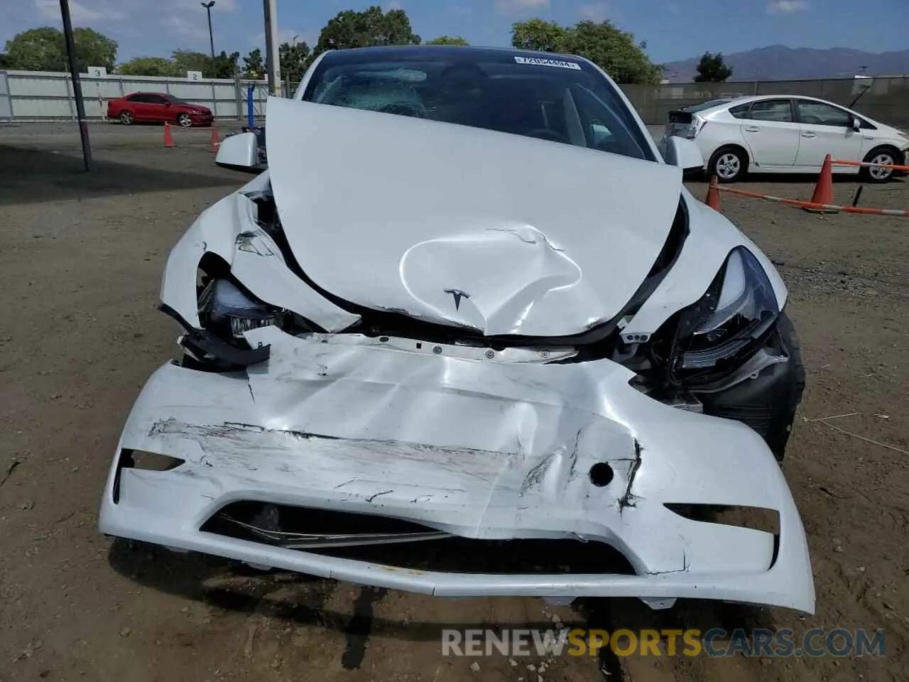 5 Photograph of a damaged car 7SAYGDEEXPA174003 TESLA MODEL Y 2023