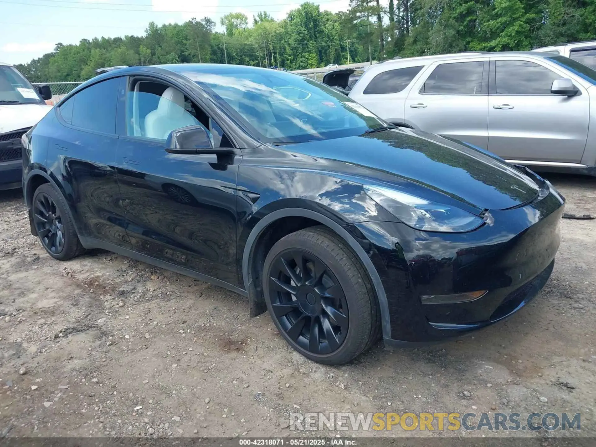 1 Photograph of a damaged car 7SAYGDEEXPA177645 TESLA MODEL Y 2023