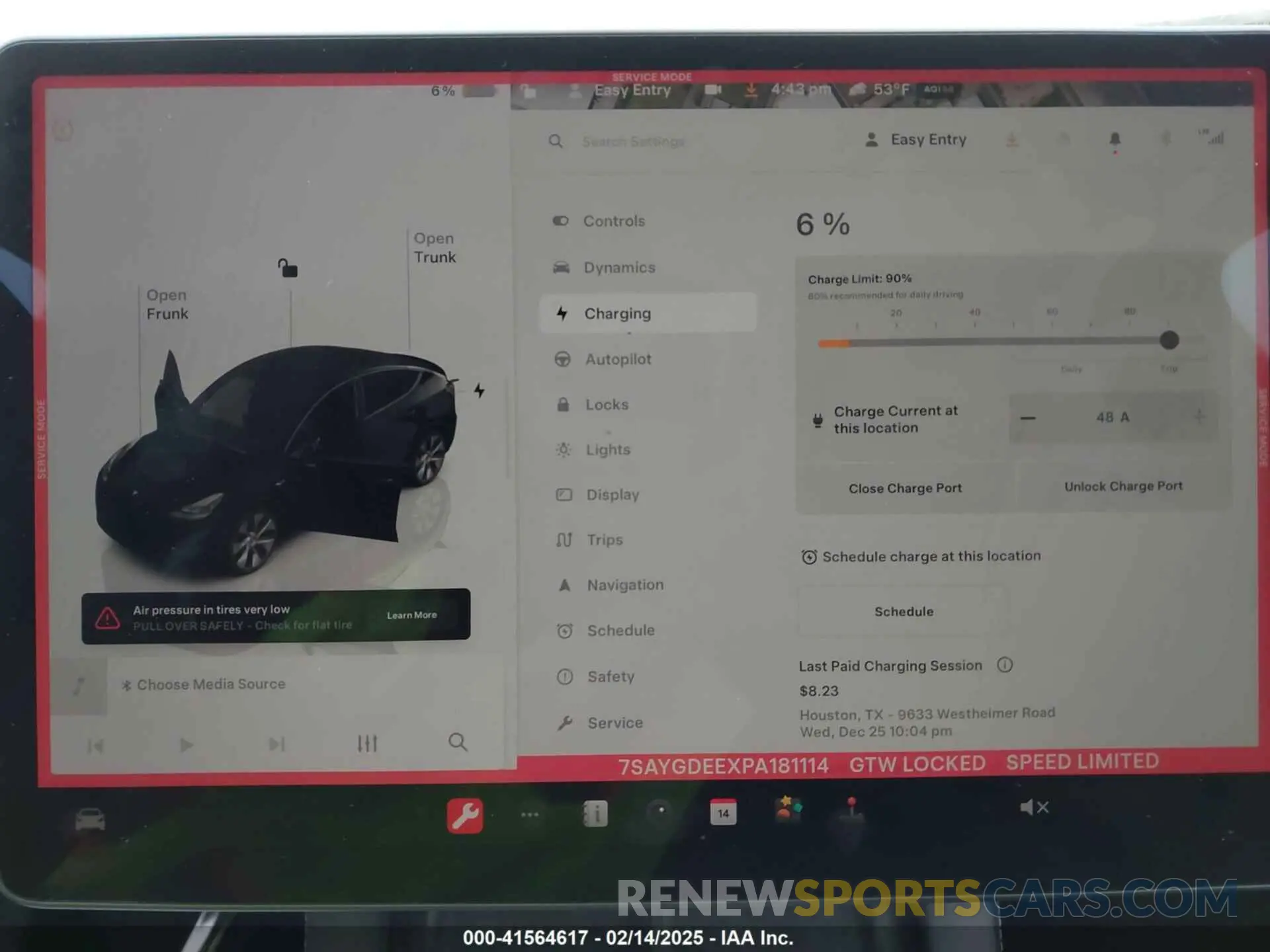 18 Photograph of a damaged car 7SAYGDEEXPA181114 TESLA MODEL Y 2023