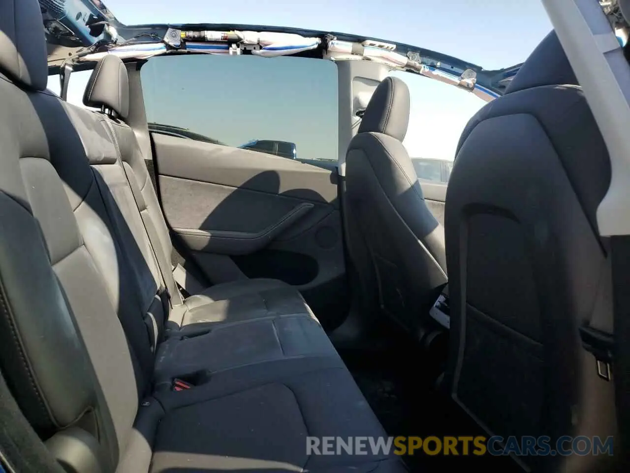 10 Photograph of a damaged car 7SAYGDEEXPA190217 TESLA MODEL Y 2023