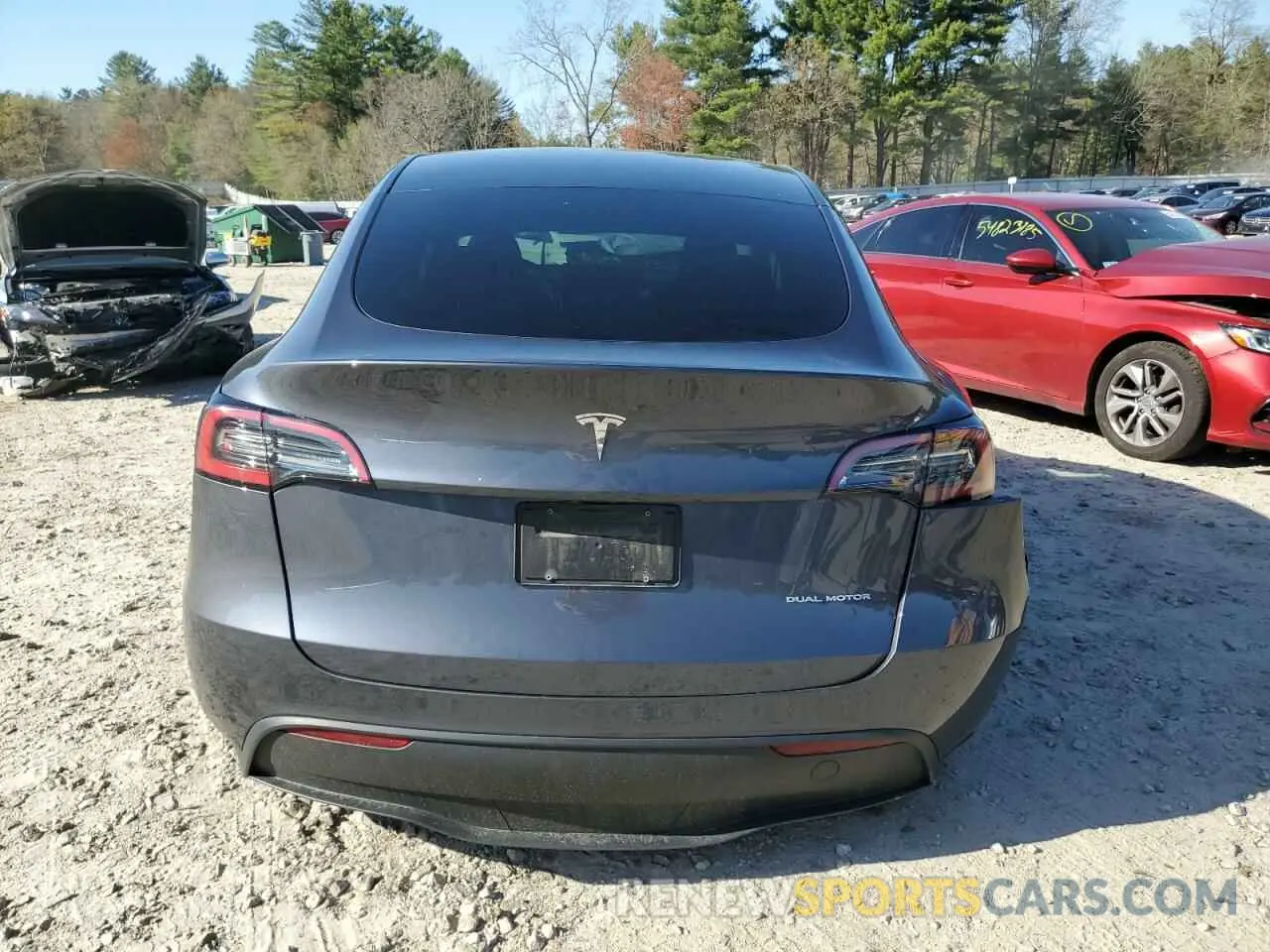 6 Photograph of a damaged car 7SAYGDEEXPA192923 TESLA MODEL Y 2023